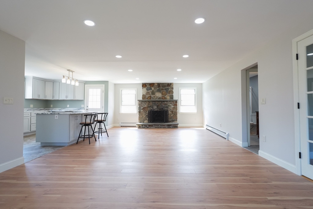 Brimfield, Massachusetts, 01010, United States, 4 Bedrooms Bedrooms, ,3 BathroomsBathrooms,Residential,For Sale,1928752