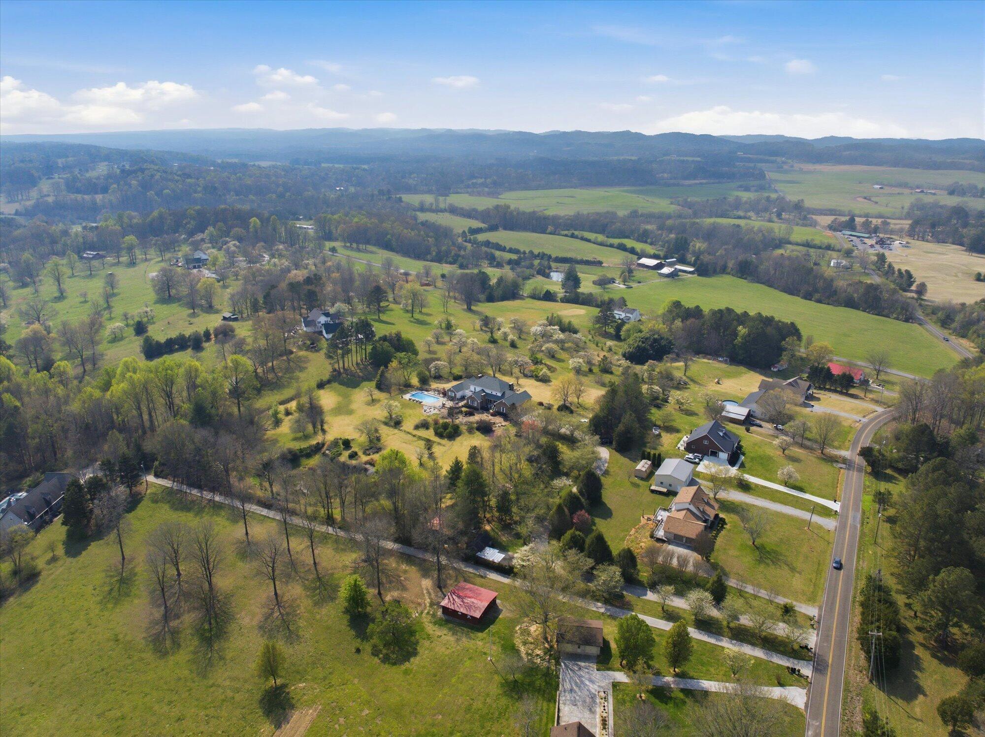 Athens, Tennessee, 37303, United States, 4 Bedrooms Bedrooms, ,4 BathroomsBathrooms,Residential,For Sale,2031458