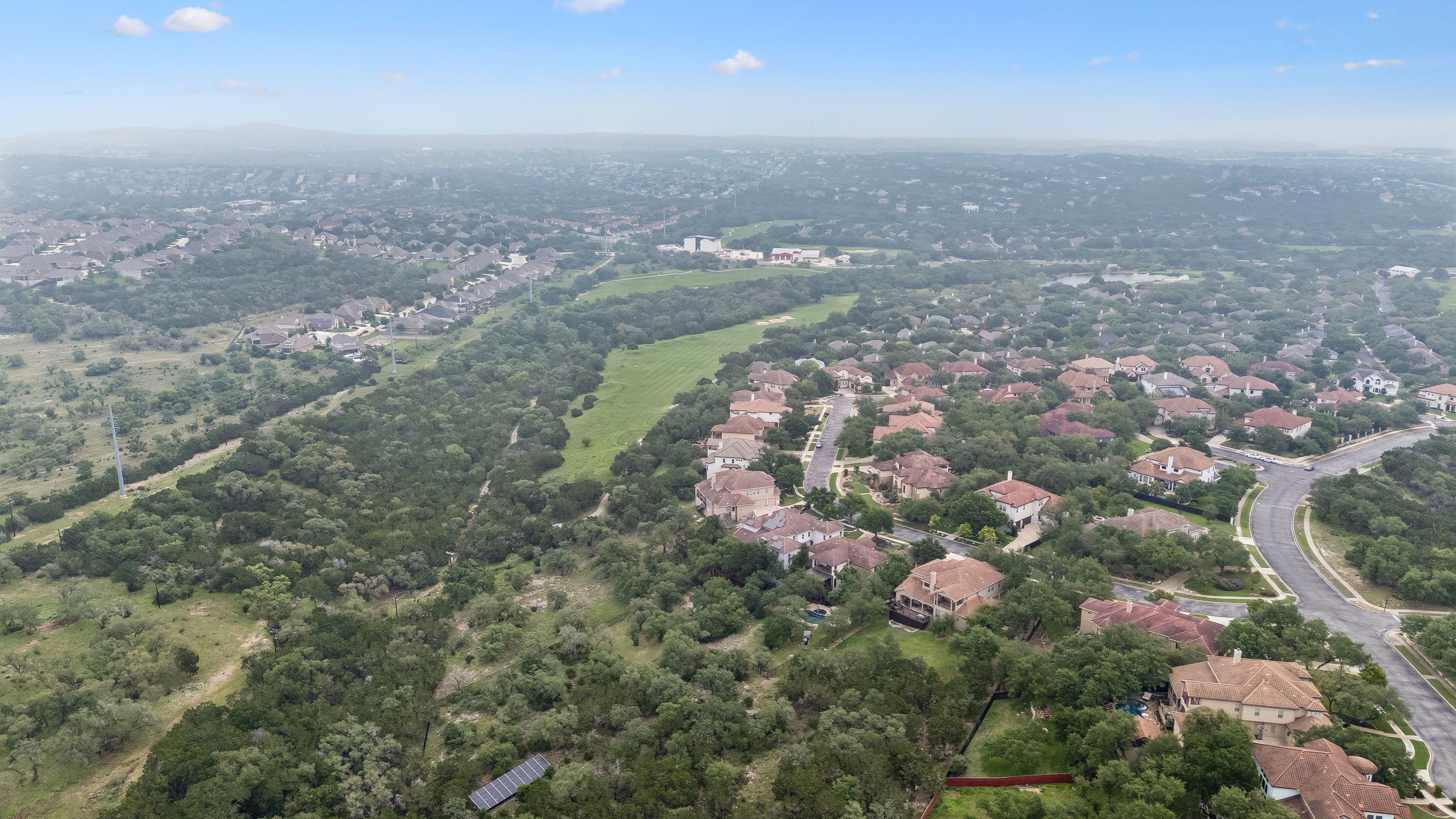  Resort-Style Living on the Fairway - 物件實景