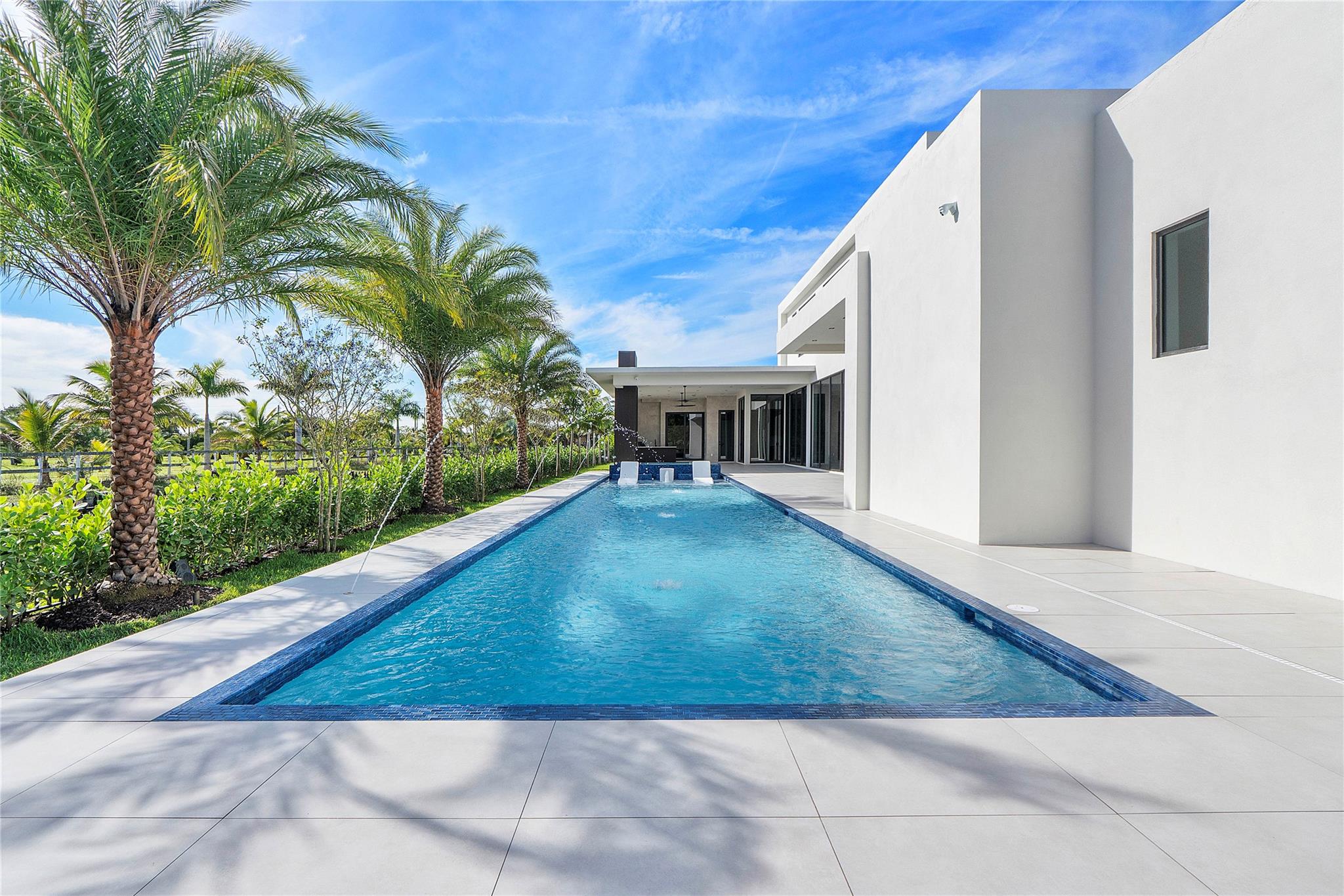 Plantation, Florida, 33323, United States, 6 Bedrooms Bedrooms, ,8 BathroomsBathrooms,Residential,For Sale,1984384