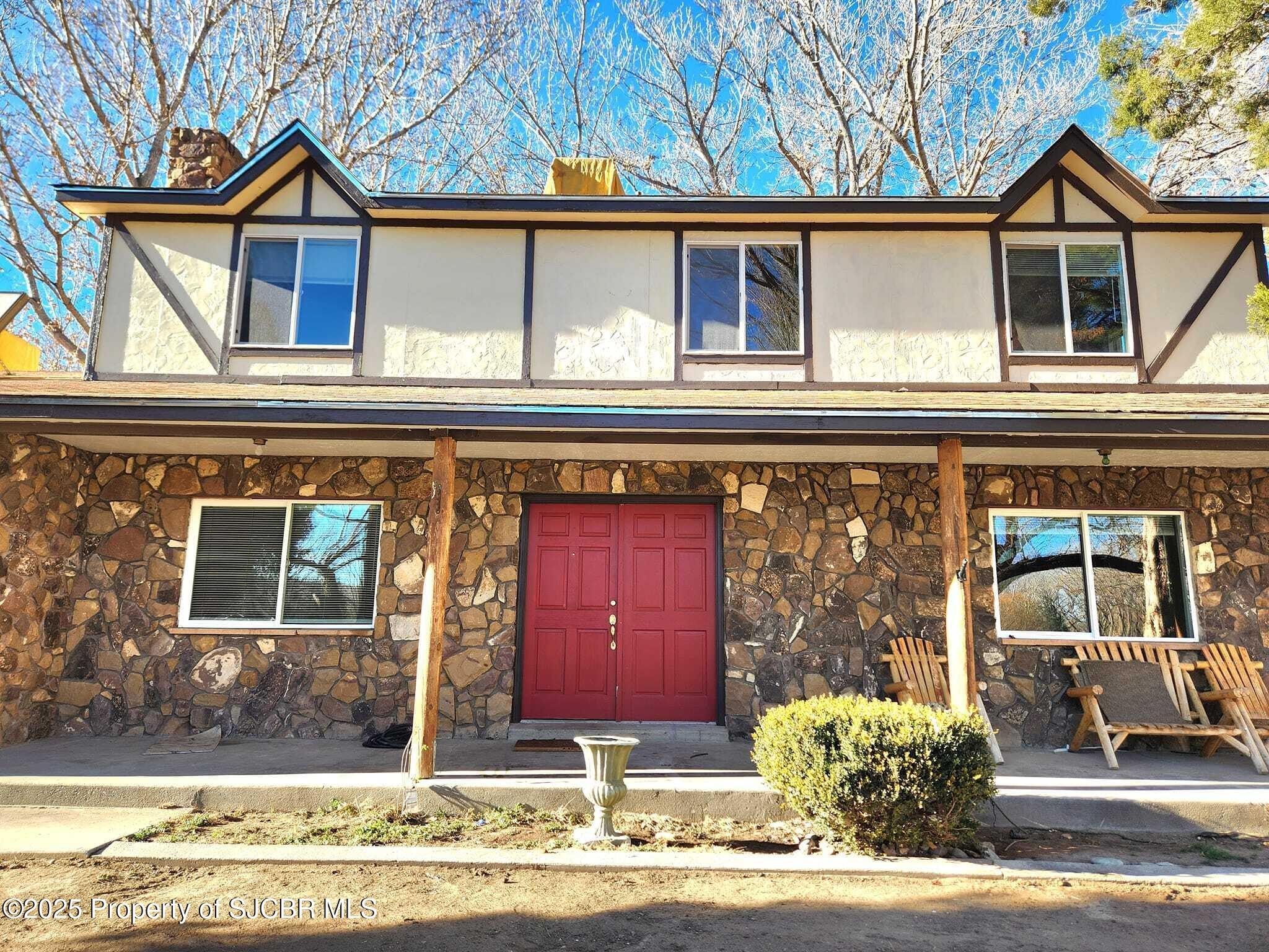 Flora Vista, New Mexico, 87415, United States, 5 Bedrooms Bedrooms, ,3 BathroomsBathrooms,Residential,For Sale,1926388
