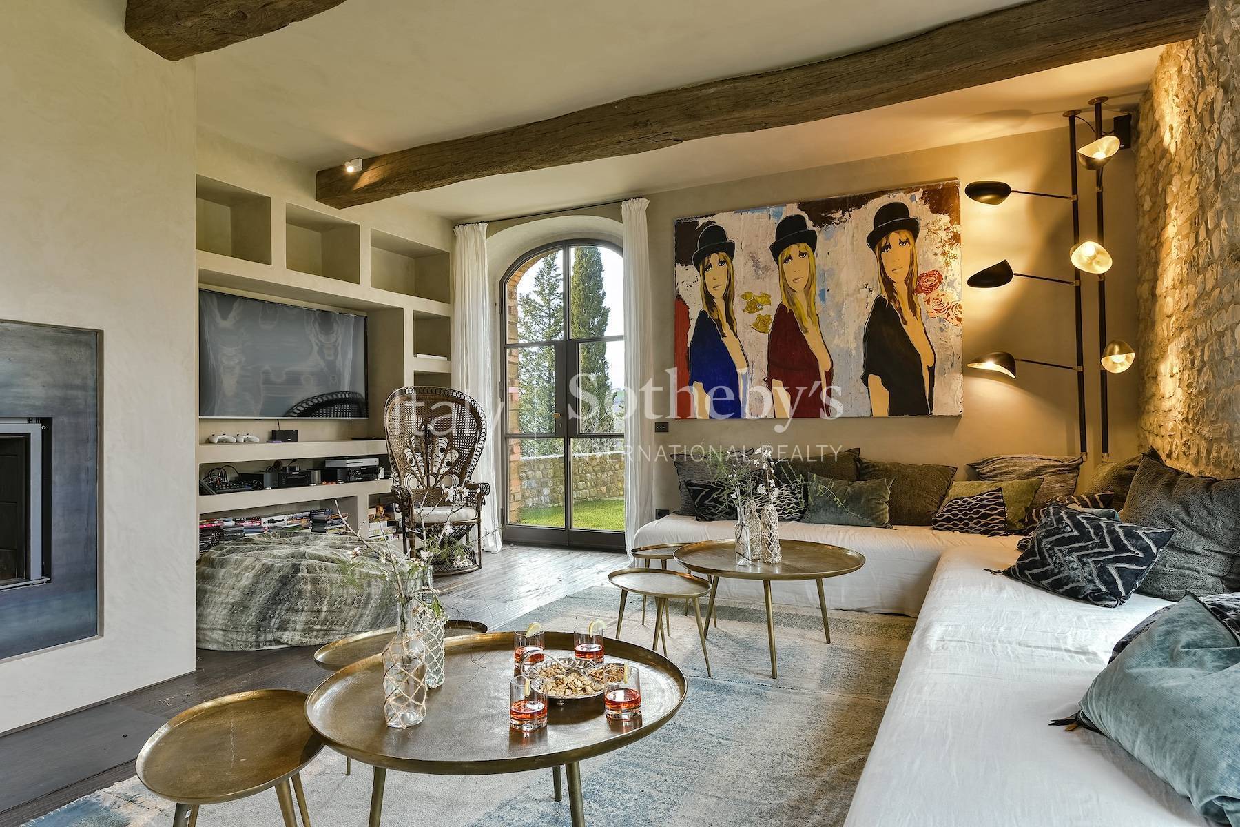  Splendid renovated castle with pool in the Florentine Chianti - 物件實景