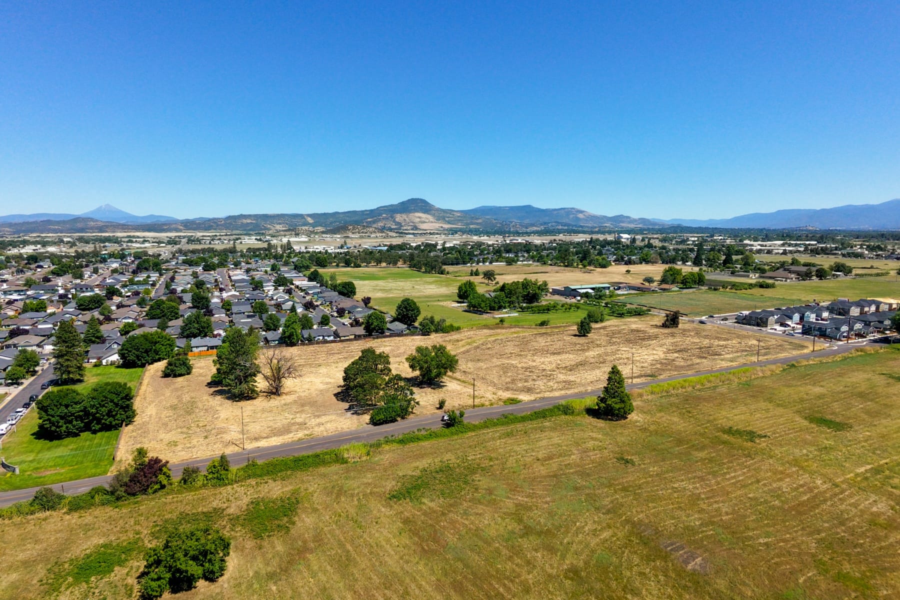  4922 Gebhard Road Central Point, OR 97502 - 物件實景
