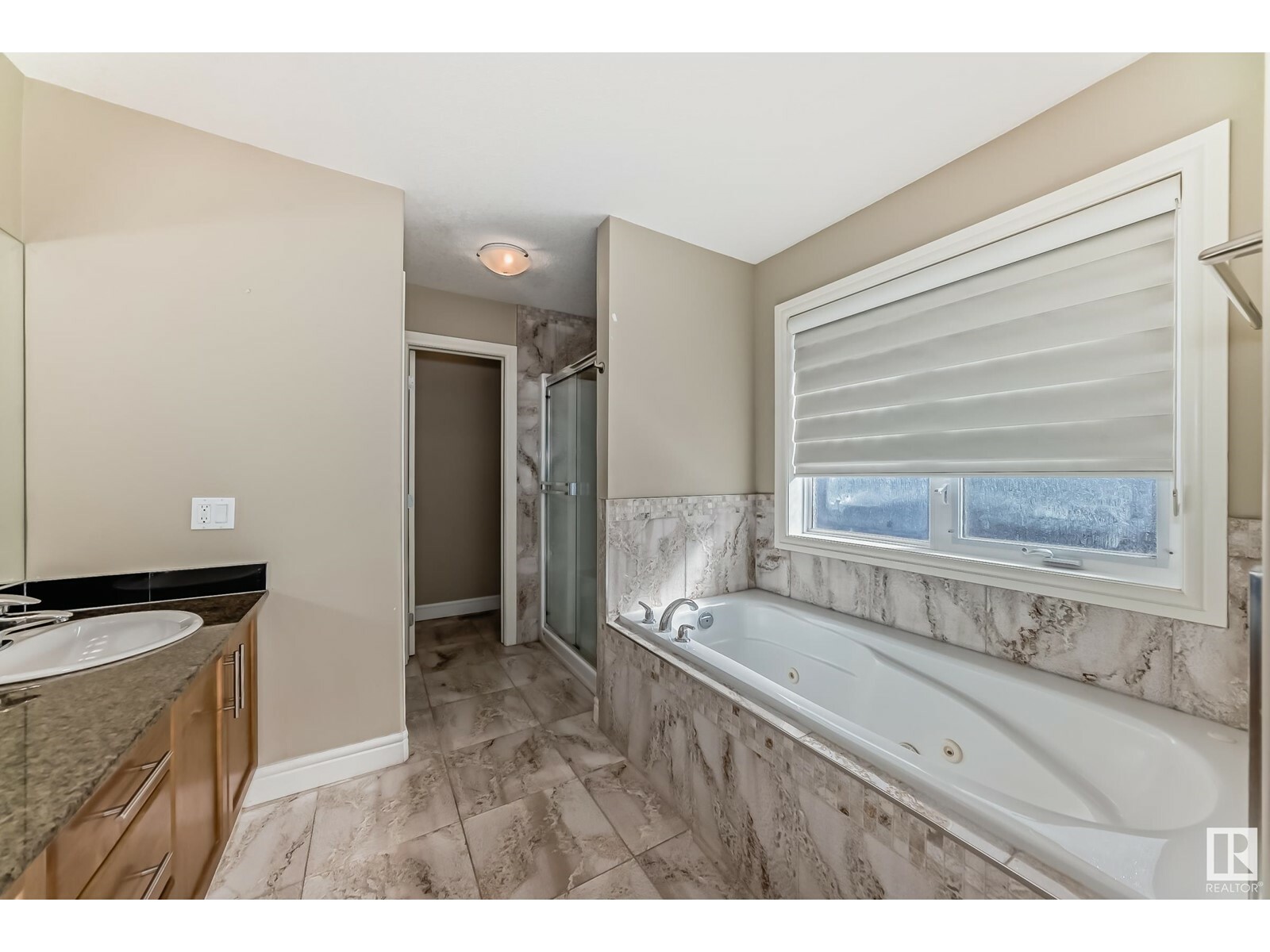 EDMONTON, Alberta, T5A 3V4, CA, 4 Bedrooms Bedrooms, ,4 BathroomsBathrooms,Residential,For Sale,1837785