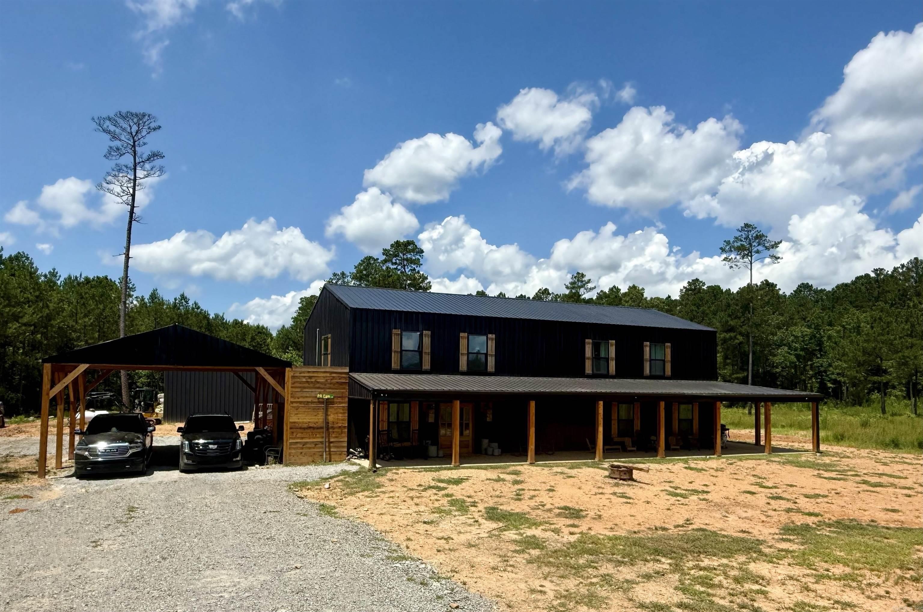 Traskwood, Arkansas, 72167, United States, 5 Bedrooms Bedrooms, ,4 BathroomsBathrooms,Residential,For Sale,1976094