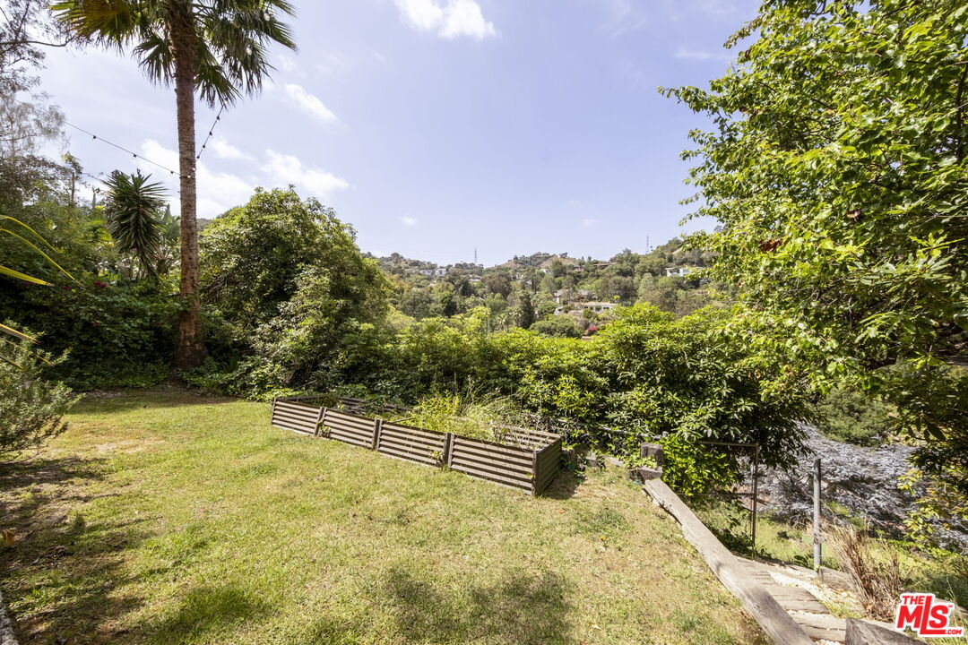 Los Angeles, California, 90068, United States, 3 Bedrooms Bedrooms, ,4 BathroomsBathrooms,Residential,For Sale,1839885