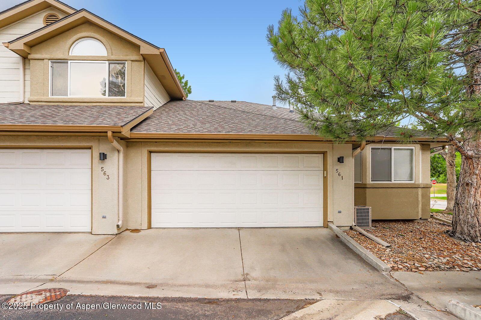 Louisville, Colorado, 80027, United States, 3 Bedrooms Bedrooms, ,3 BathroomsBathrooms,Residential,For Sale,1895805
