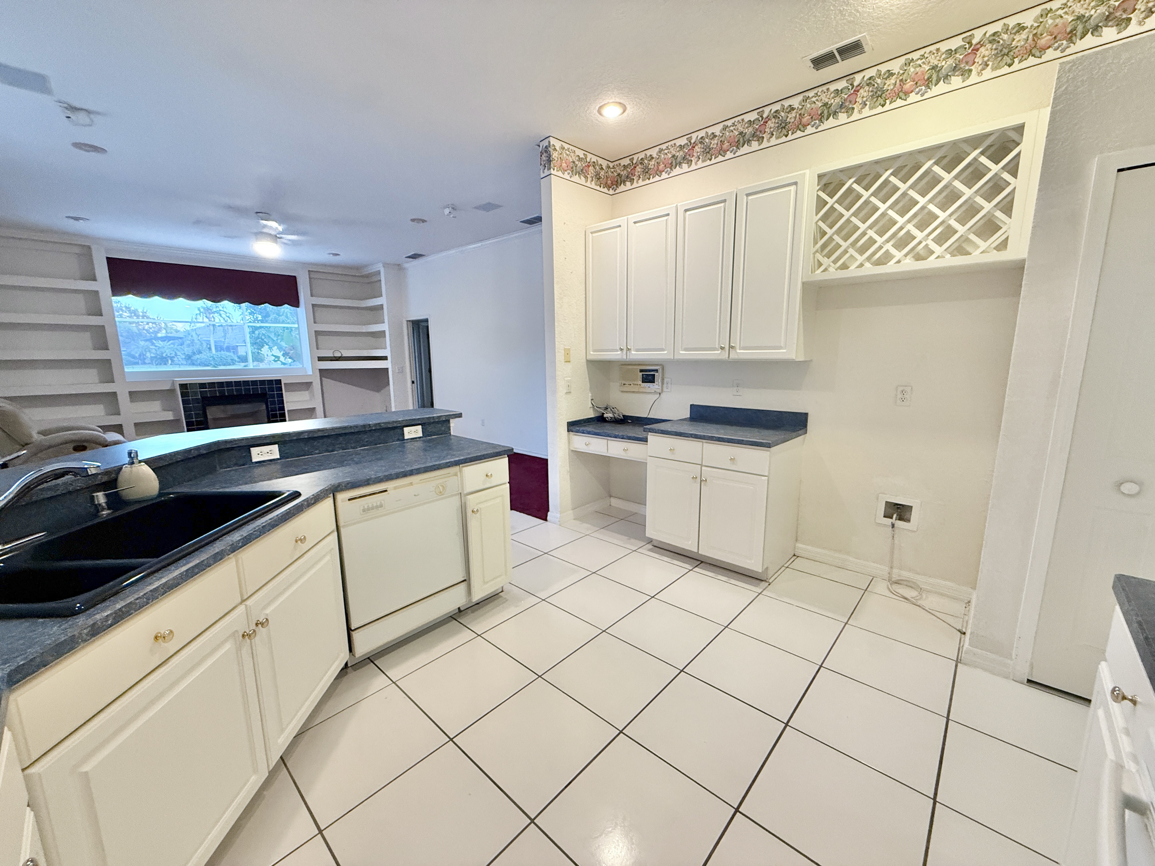 ST CLOUD, Florida, 34772, United States, 4 Bedrooms Bedrooms, ,3 BathroomsBathrooms,Residential,For Sale,1986054