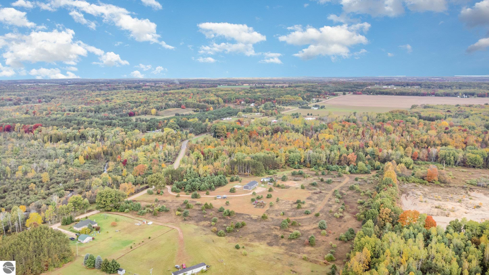 Vestaburg, Michigan, 48891, United States, 6 Bedrooms Bedrooms, ,3 BathroomsBathrooms,Residential,For Sale,1976935