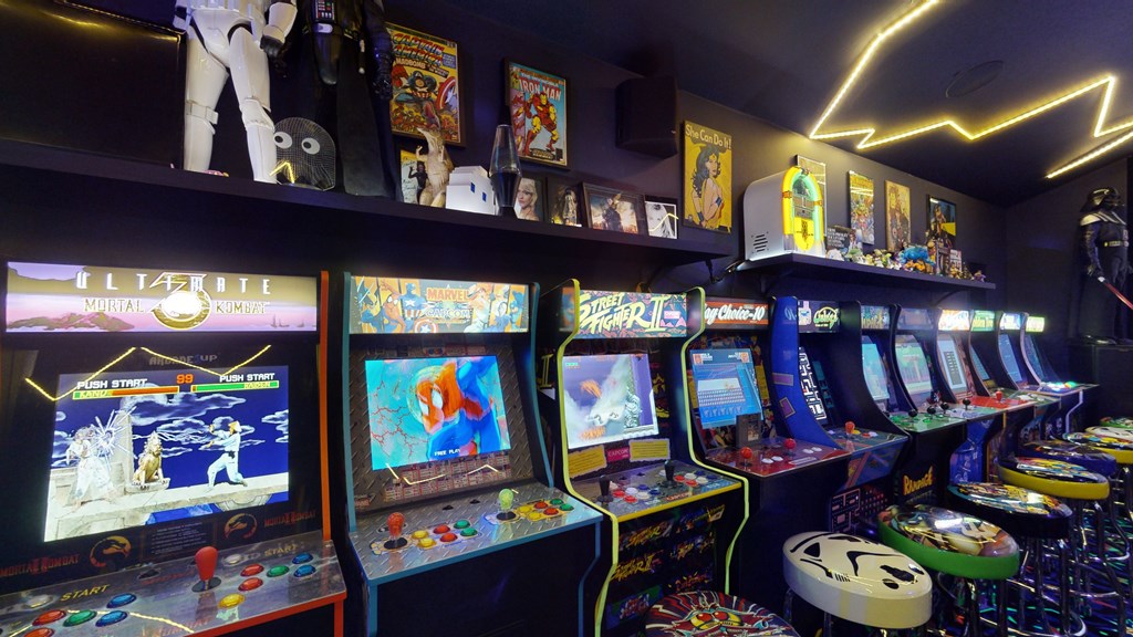 Ellijay, Georgia, 30536, United States, 5 Bedrooms Bedrooms, ,3 BathroomsBathrooms,Residential,For Sale,1982732