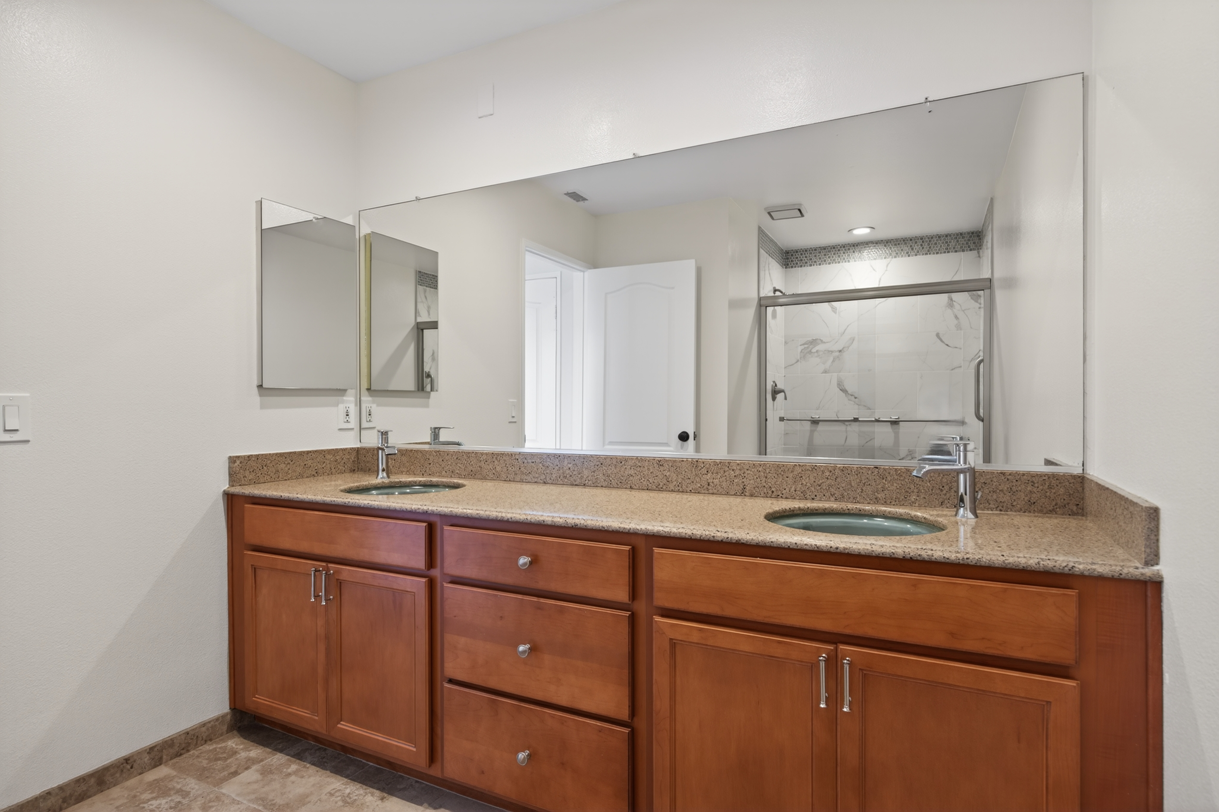  165 Courtyard Drive, Port Hueneme, CA 93041 - 物件實景