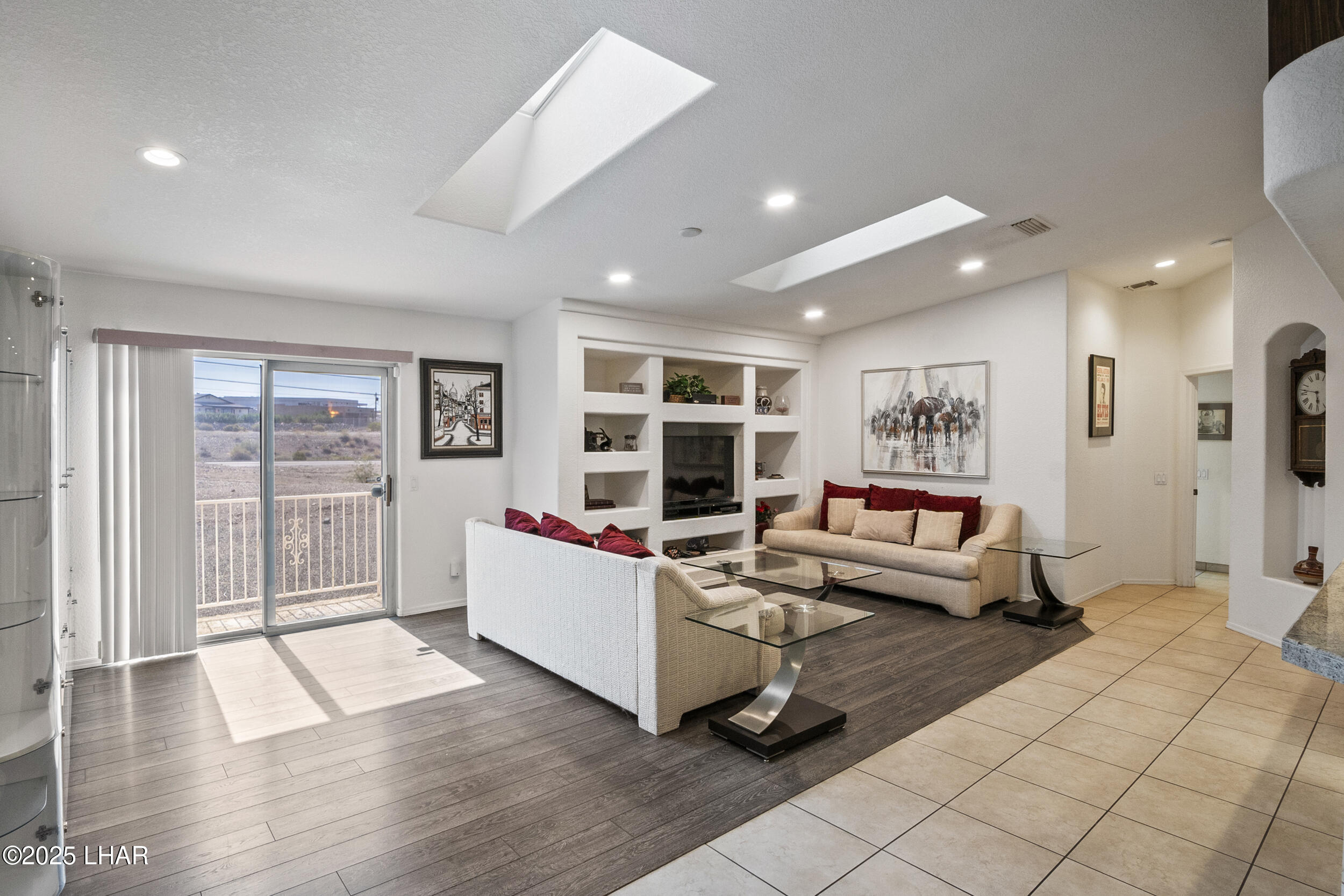 Lake Havasu City, Arizona, 86404, United States, 3 Bedrooms Bedrooms, ,1 BathroomBathrooms,Residential,For Sale,1883374