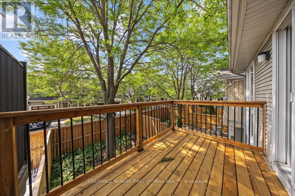 OTTAWA, Ontario, K1J 1J2, CA, 3 Bedrooms Bedrooms, ,1 BathroomBathrooms,Residential,For Sale,1903648