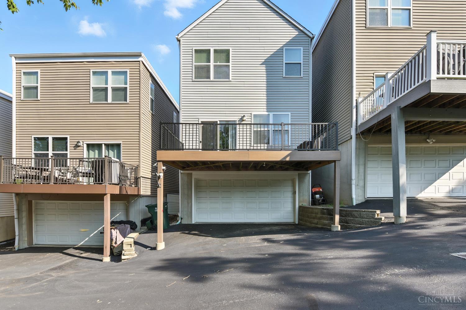 Cincinnati, Ohio, 45226, United States, 3 Bedrooms Bedrooms, ,4 BathroomsBathrooms,Residential,For Sale,1907461