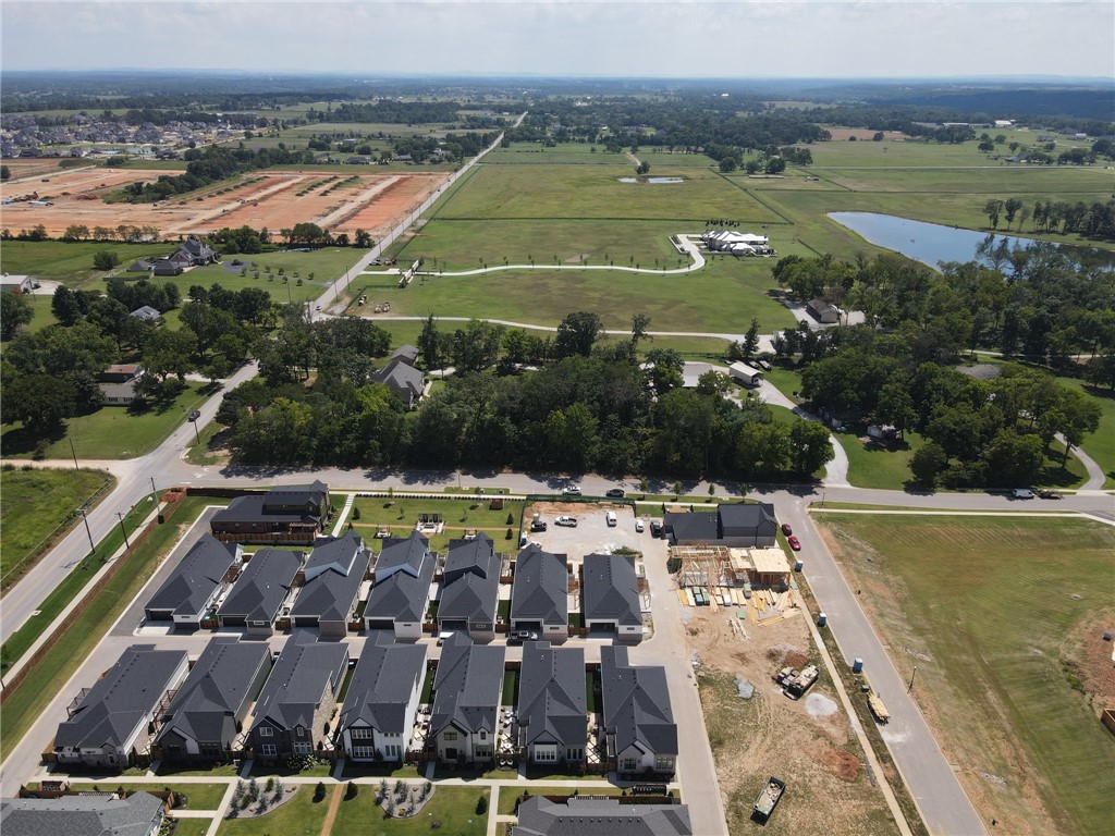 Bentonville, Arkansas, 72713, United States, 2 Bedrooms Bedrooms, ,3 BathroomsBathrooms,Residential,For Sale,1941714