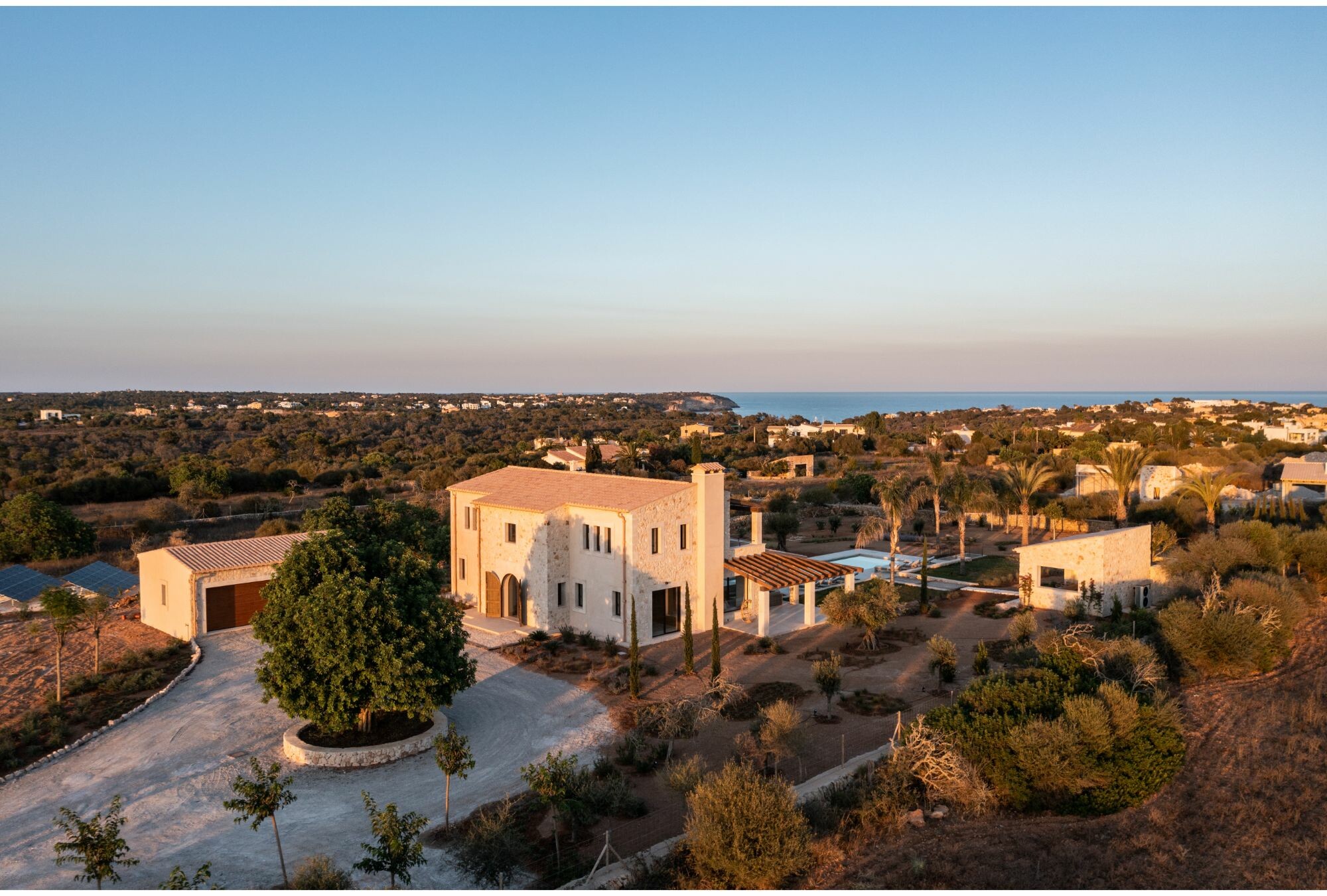  Mediterranean estate with pool in Cala Llombards - 物件實景