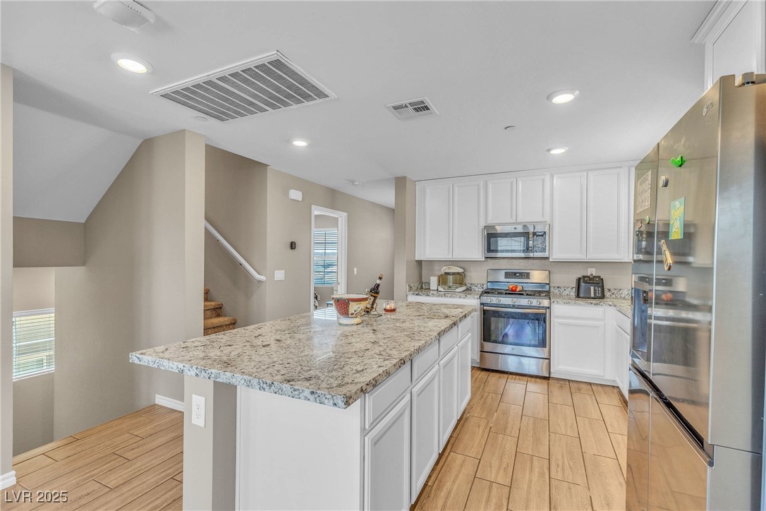 Henderson, Nevada, 89015, United States, 4 Bedrooms Bedrooms, ,4 BathroomsBathrooms,Residential,For Sale,1828430