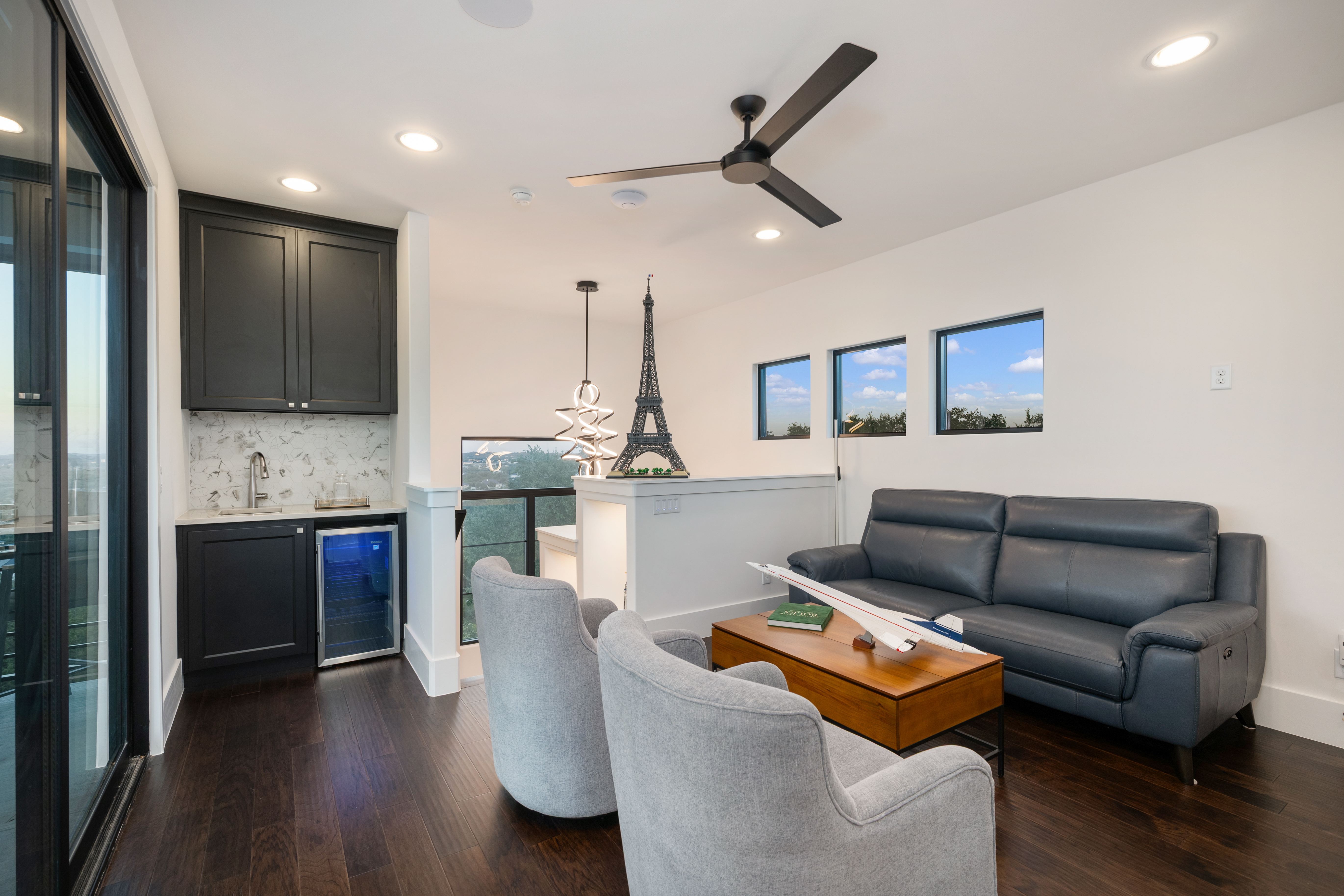  Panoramic Views and Luxury Living - 物件實景