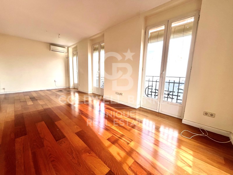 Madrid, Comunidad de Madrid, ES, 2 Bedrooms Bedrooms, ,1 BathroomBathrooms,Residential,For Sale,1758688