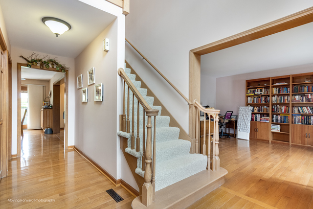 Algonquin, Illinois, 60102, United States, 4 Bedrooms Bedrooms, ,Residential,For Sale,1978319