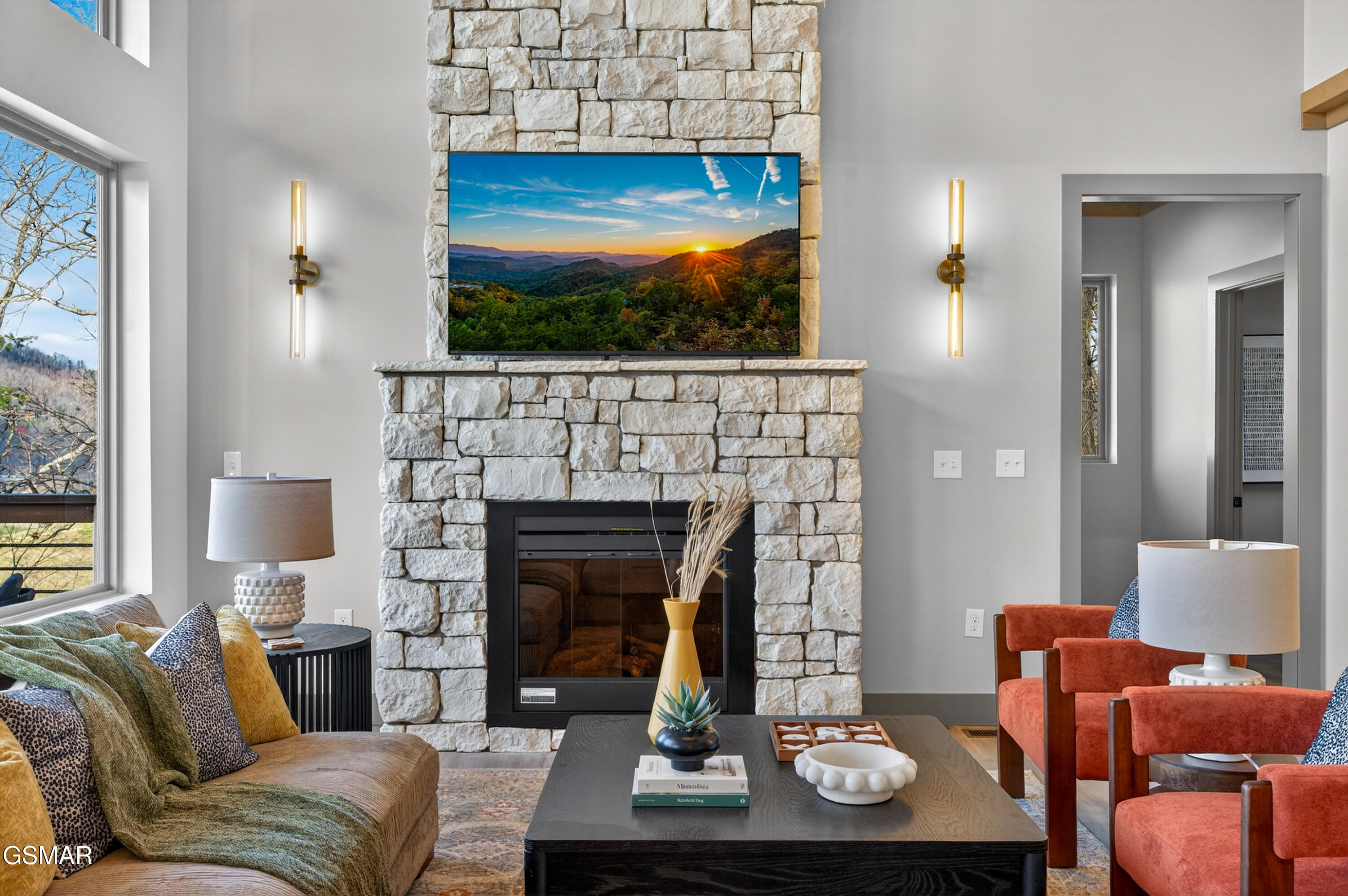 Sevierville, Tennessee, 37862, United States, 5 Bedrooms Bedrooms, ,7 BathroomsBathrooms,Residential,For Sale,2008149