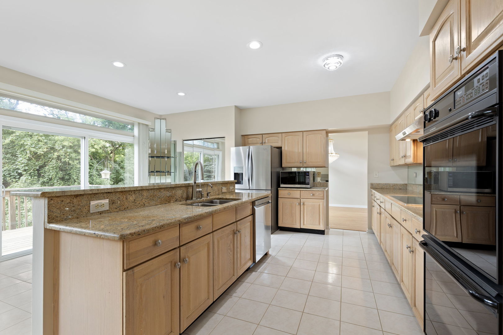 Gurnee, Illinois, 60031, United States, 5 Bedrooms Bedrooms, ,3 BathroomsBathrooms,Residential,For Sale,1940338