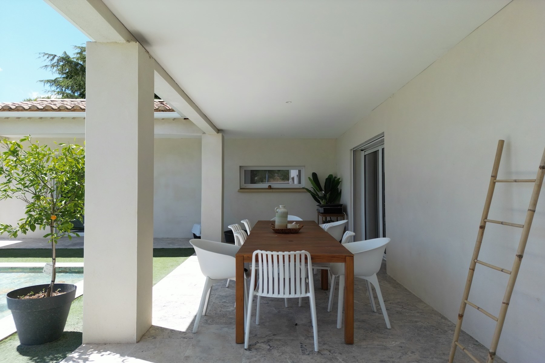  Near  Collias -  Elegant Contemporary Villa with Infinity Pool - 物件實景