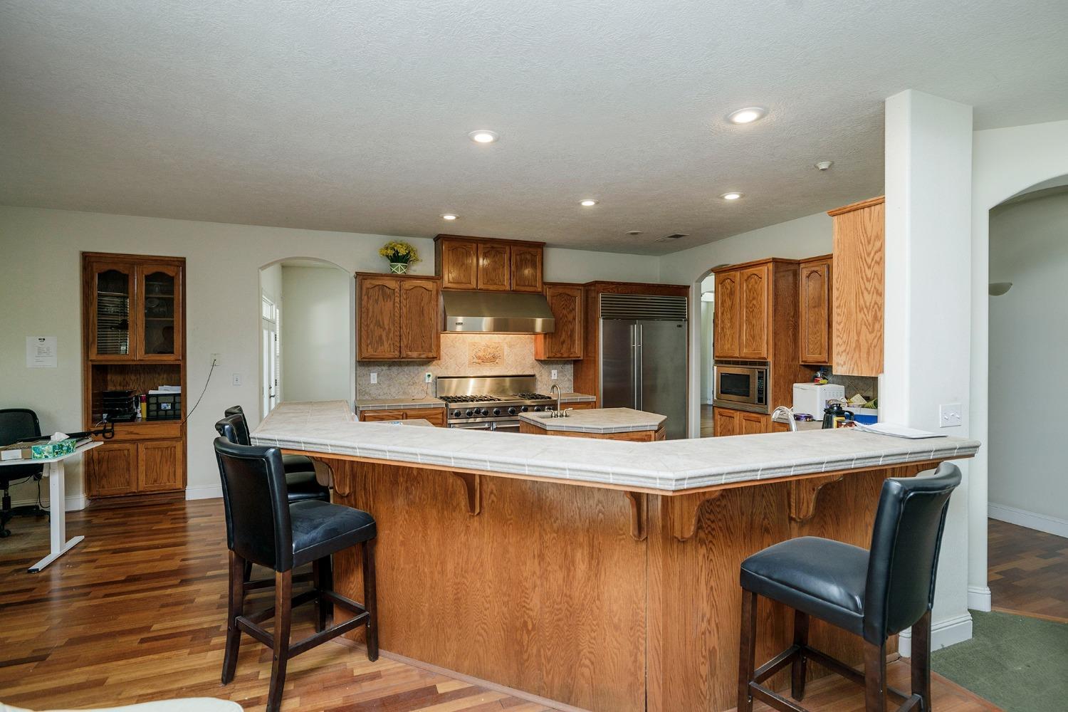 Livingston, California, 95334, United States, 5 Bedrooms Bedrooms, ,4 BathroomsBathrooms,Residential,For Sale,2005232