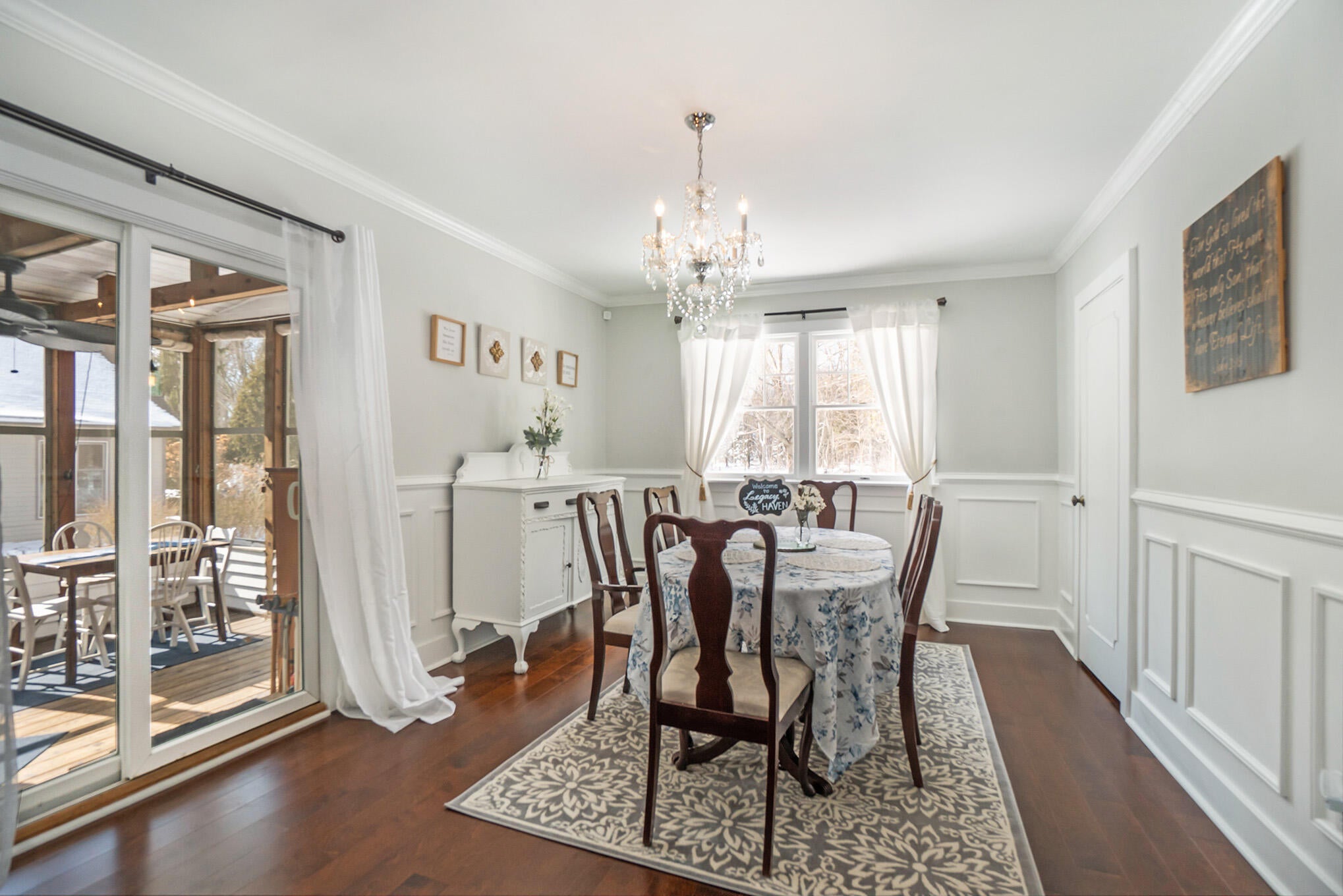South Haven, Michigan, 49090, United States, 4 Bedrooms Bedrooms, ,3 BathroomsBathrooms,Residential,For Sale,1937505