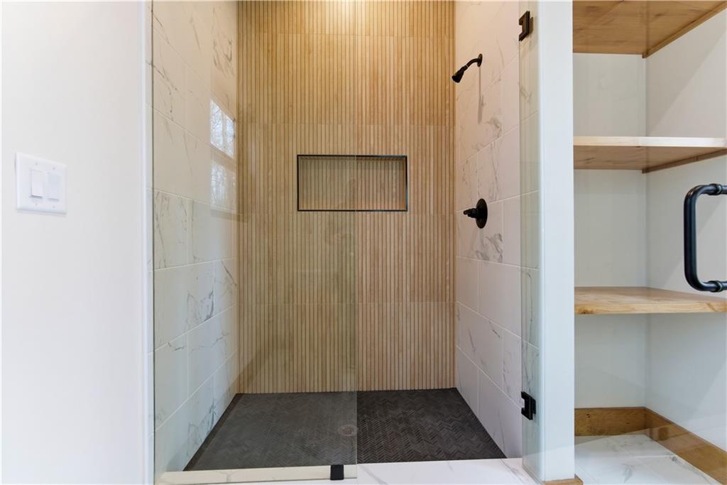 Morganton, Georgia, 30560, United States, 3 Bedrooms Bedrooms, ,4 BathroomsBathrooms,Residential,For Sale,2037777