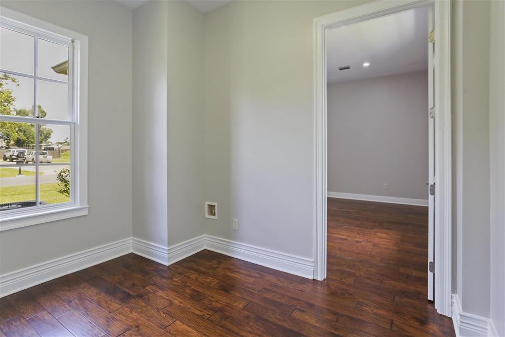 Lake Charles, Louisiana, 70611, United States, 4 Bedrooms Bedrooms, ,4 BathroomsBathrooms,Residential,For Sale,1984091