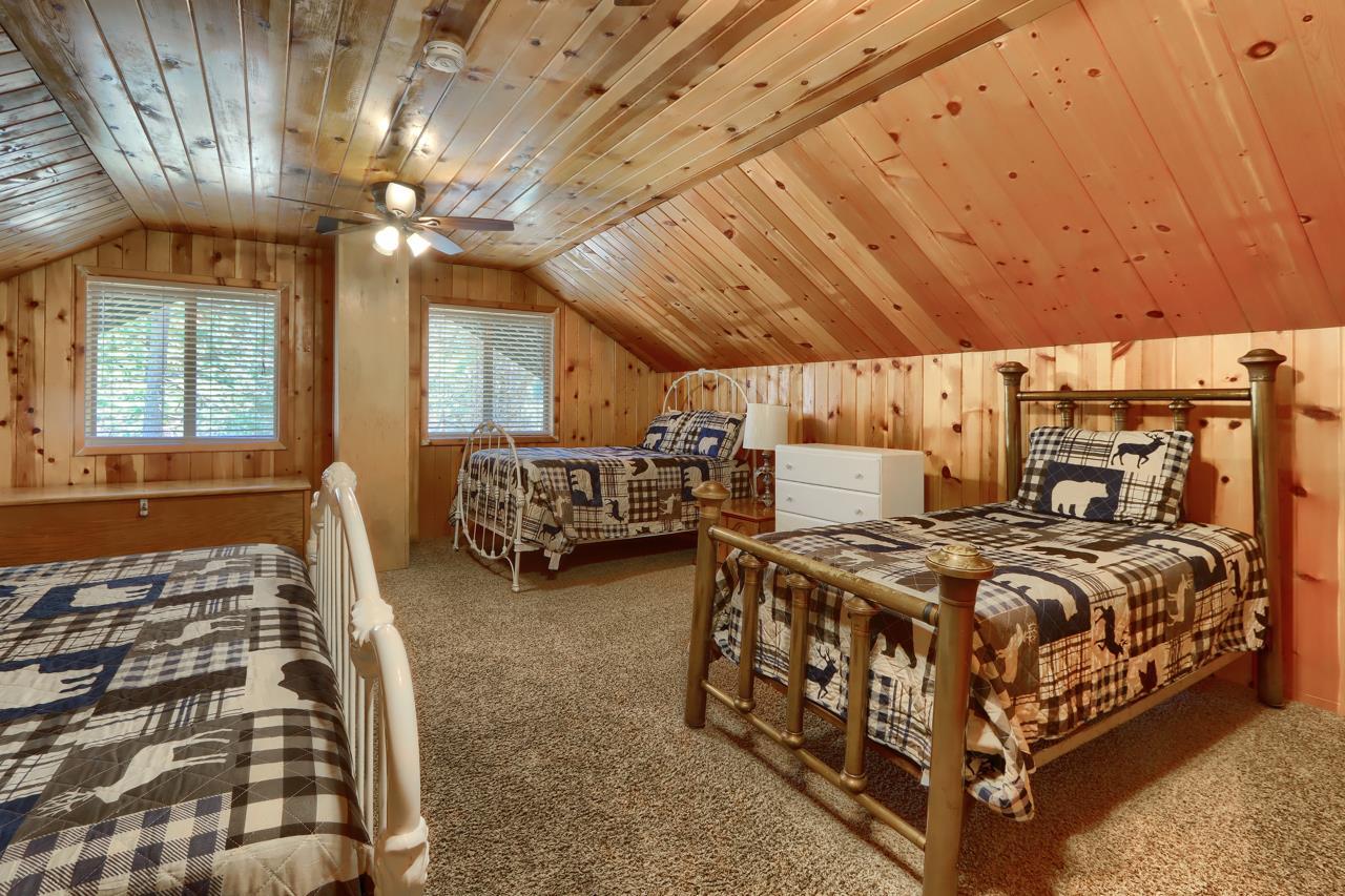 Yosemite, California, 95389, United States, 5 Bedrooms Bedrooms, ,4 BathroomsBathrooms,Residential,For Sale,2048159