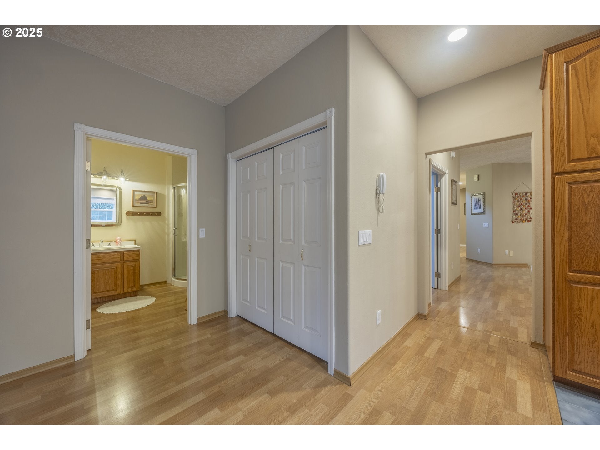 LincolnCity, Oregon, 97367, United States, 4 Bedrooms Bedrooms, ,3 BathroomsBathrooms,Residential,For Sale,1994923