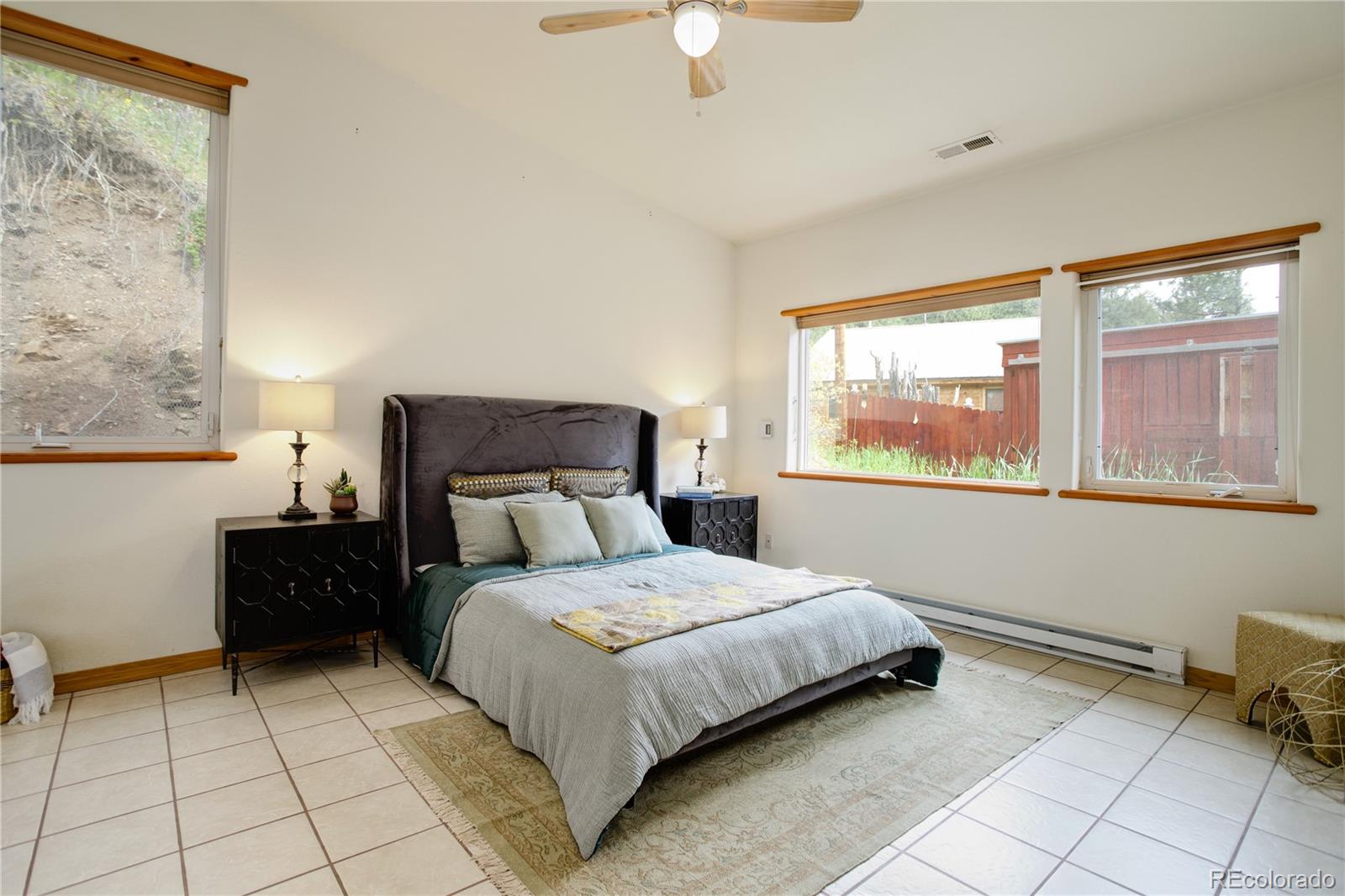 Littleton, Colorado, 80127, United States, 3 Bedrooms Bedrooms, ,2 BathroomsBathrooms,Residential,For Sale,1846692