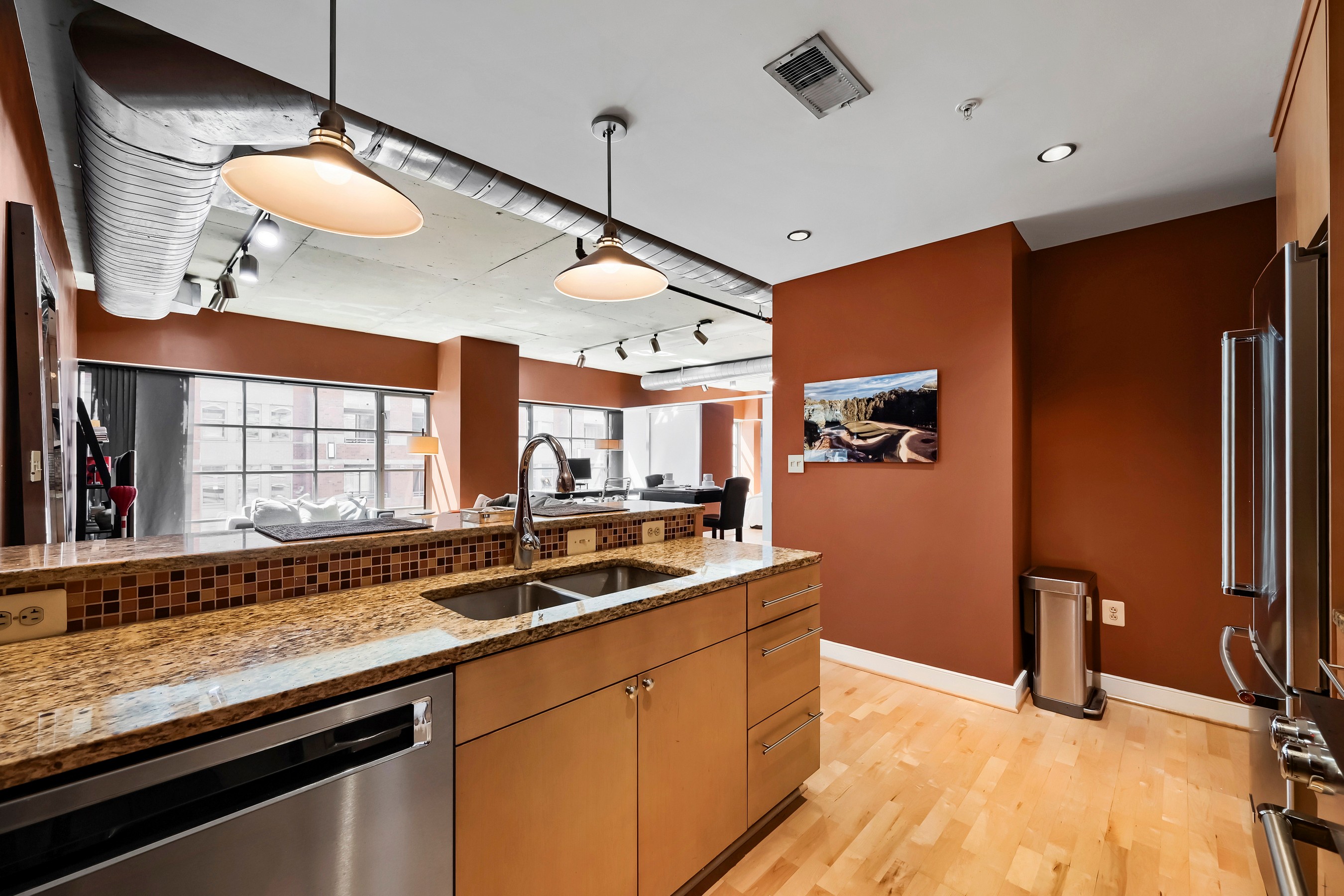  HARBOR EAST - 物件實景