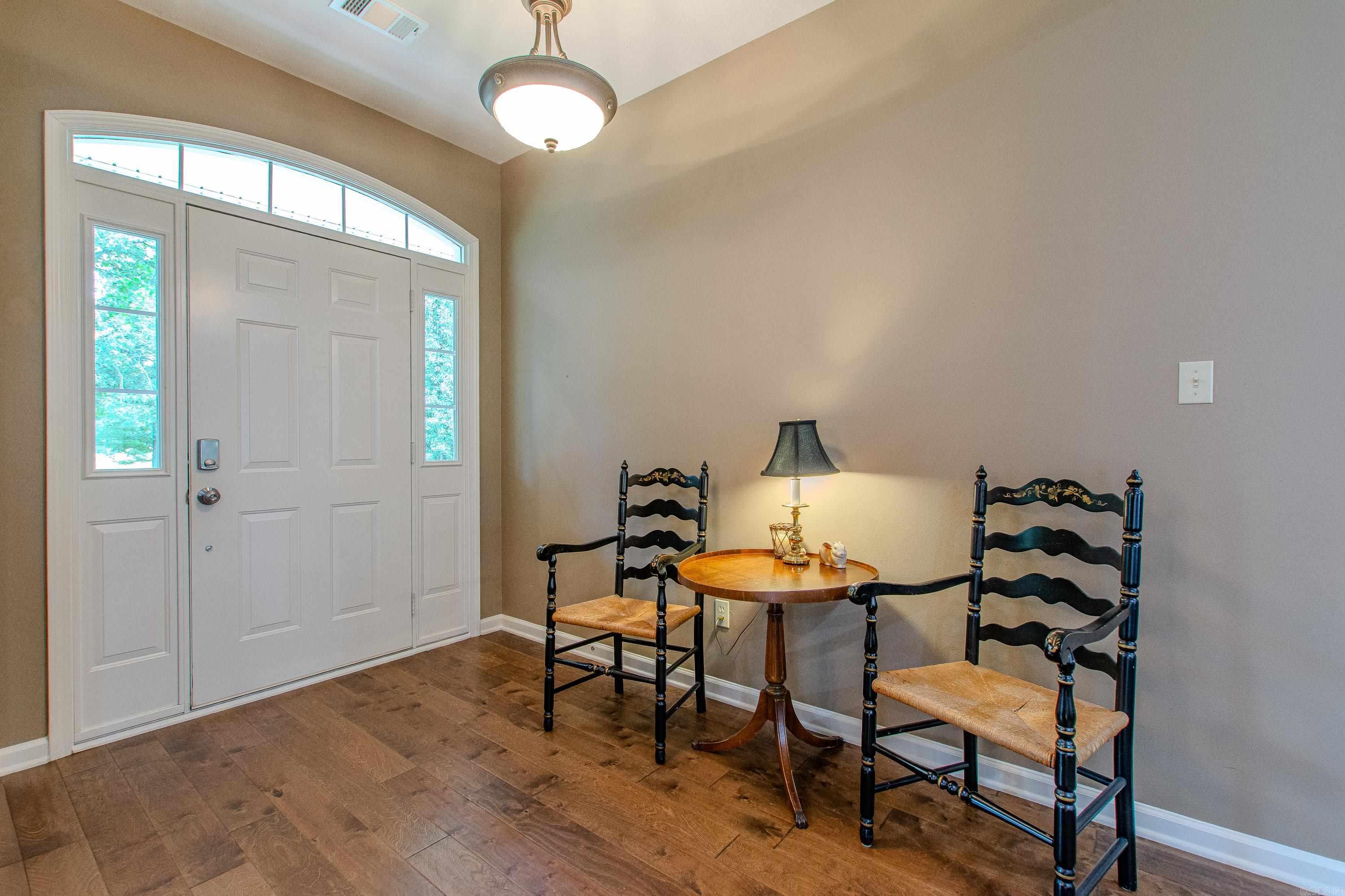 Benton, Arkansas, 72019, United States, 4 Bedrooms Bedrooms, ,4 BathroomsBathrooms,Residential,For Sale,1932840