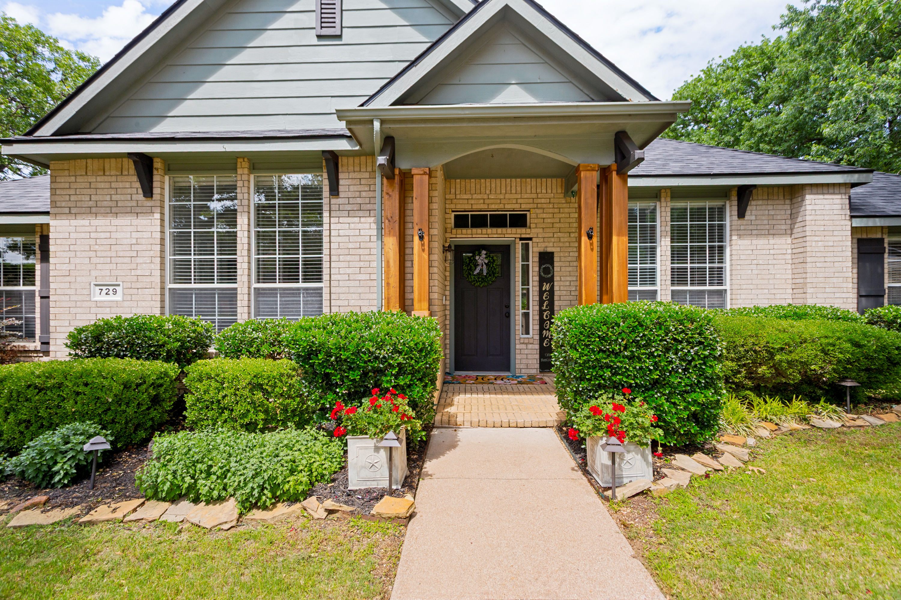  729 Big Horn Trail, Crowley, TX, 76036 - 物件實景