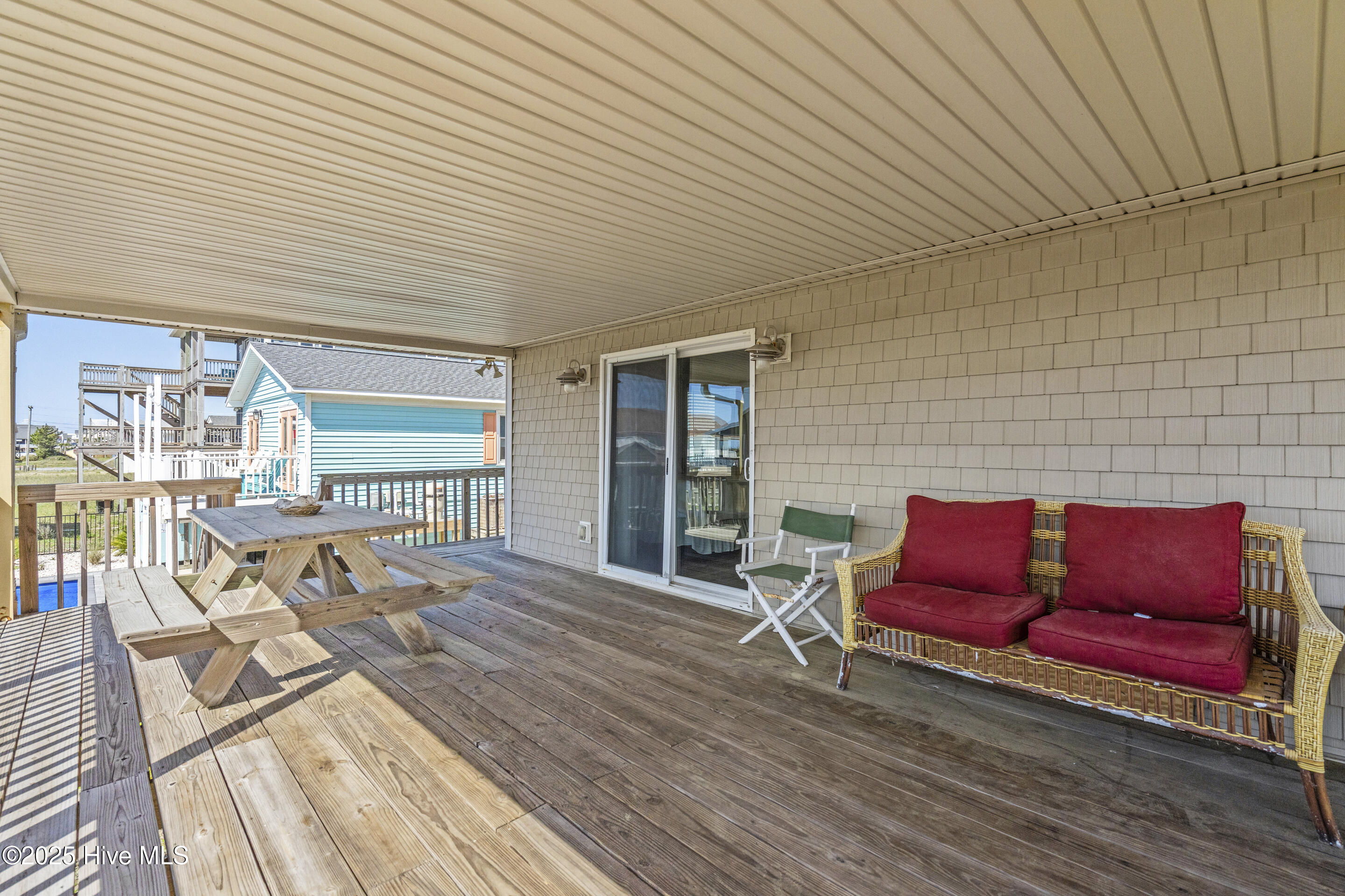 Surf City, North Carolina, 28445, United States, 3 Bedrooms Bedrooms, ,2 BathroomsBathrooms,Residential,For Sale,1794333