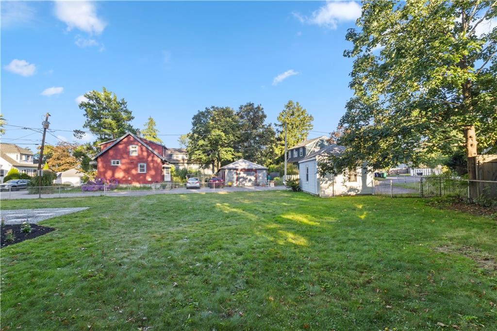 Warwick, Rhode Island, 02888, United States, 3 Bedrooms Bedrooms, ,3 BathroomsBathrooms,Residential,For Sale,2005578