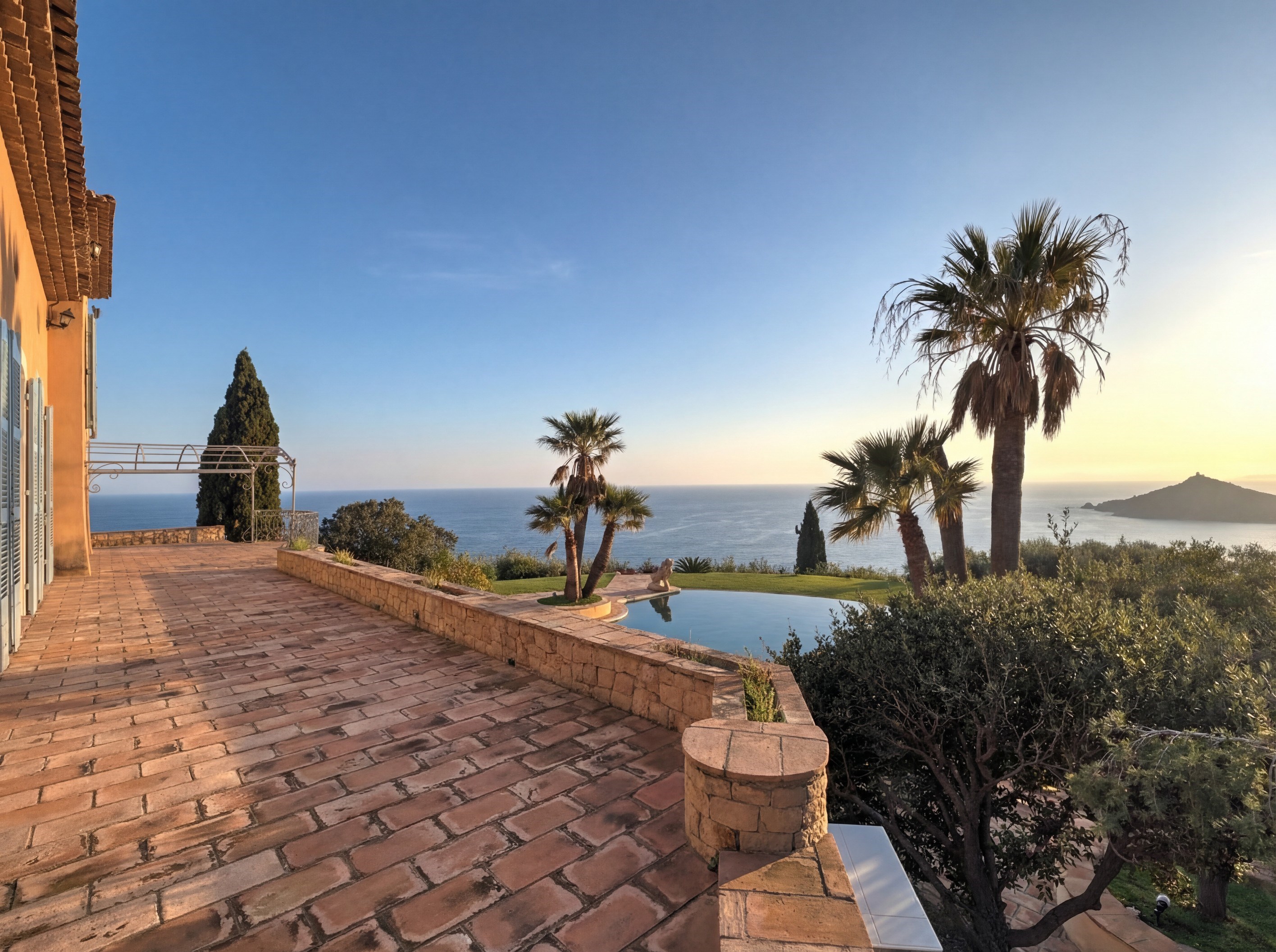  Saint-Raphaël Agay property panoramic sea view land 3100 sqm infinity pool 5 su… - 物件實景