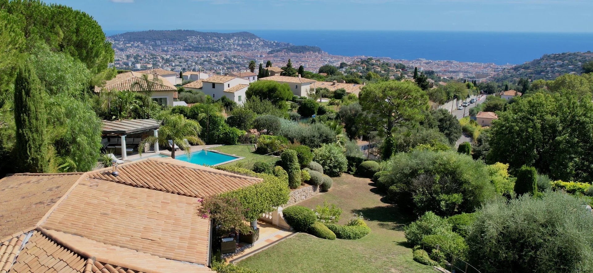 Nice, Provence-Alpes-Côte d’Azur, 06000, FR, 4 Bedrooms Bedrooms, ,6 BathroomsBathrooms,Residential,For Sale,1950974