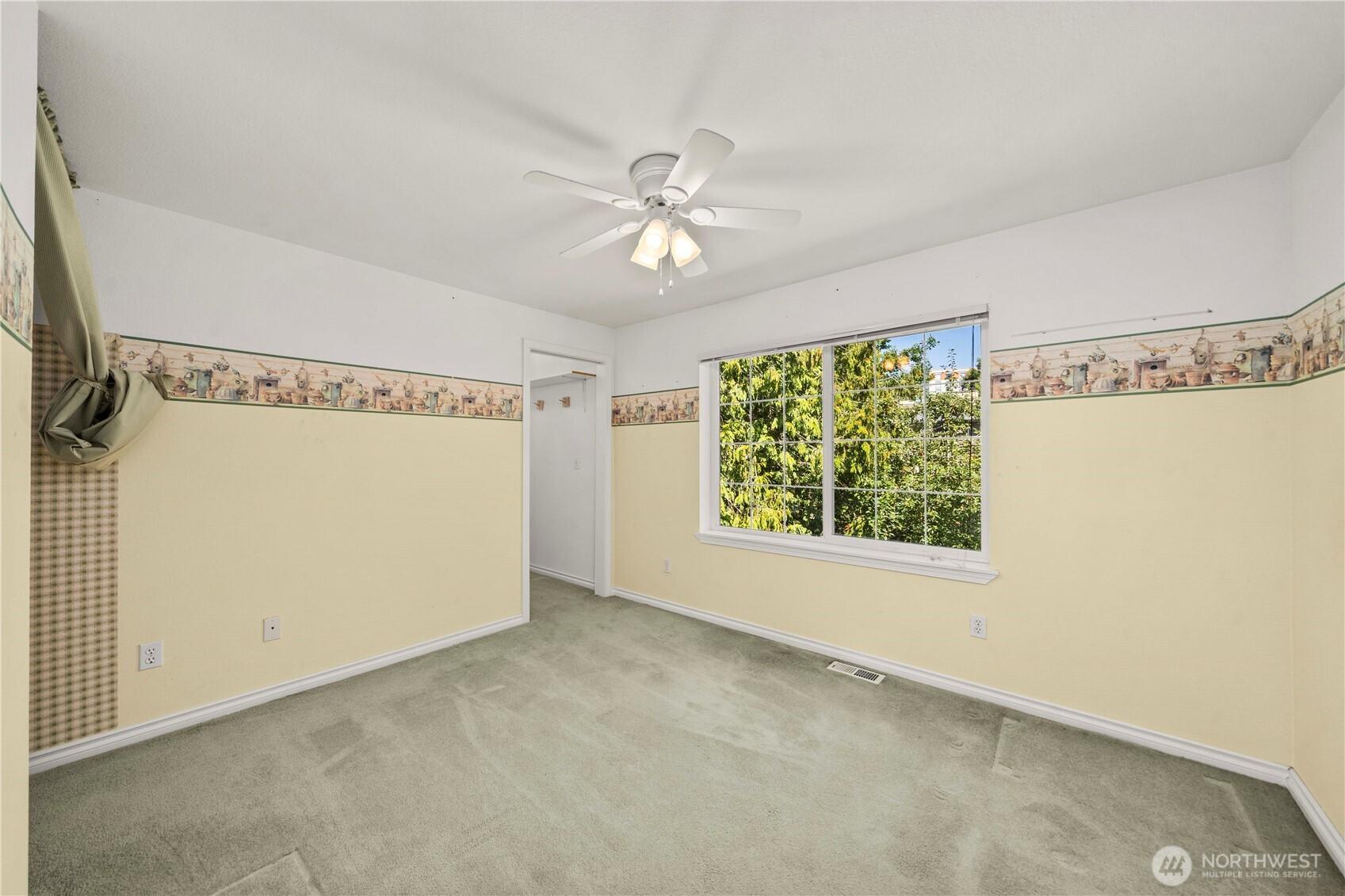 DES MOINES, Washington, 98198, United States, 5 Bedrooms Bedrooms, ,4 BathroomsBathrooms,Residential,For Sale,1927220