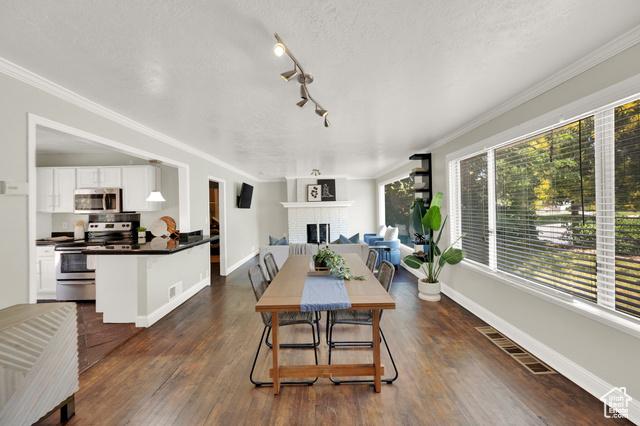 Salt Lake City, Utah, 84108, United States, 3 Bedrooms Bedrooms, ,2 BathroomsBathrooms,Residential,For Sale,1923079