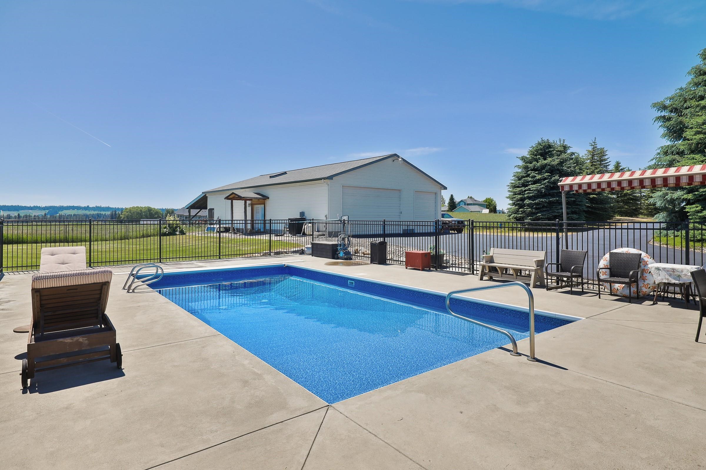 Mead, Washington, 99021, United States, 5 Bedrooms Bedrooms, ,5 BathroomsBathrooms,Residential,For Sale,1838740