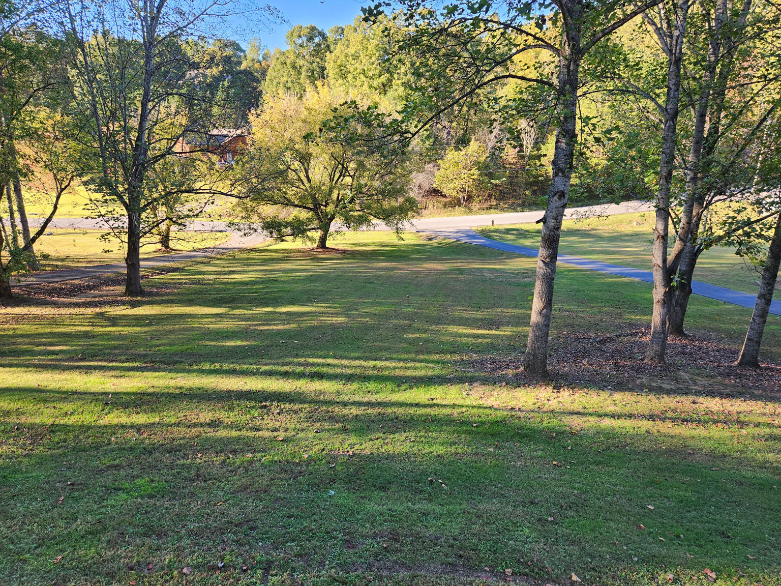 Sevierville, Tennessee, 37862, United States, 4 Bedrooms Bedrooms, ,5 BathroomsBathrooms,Residential,For Sale,1981038