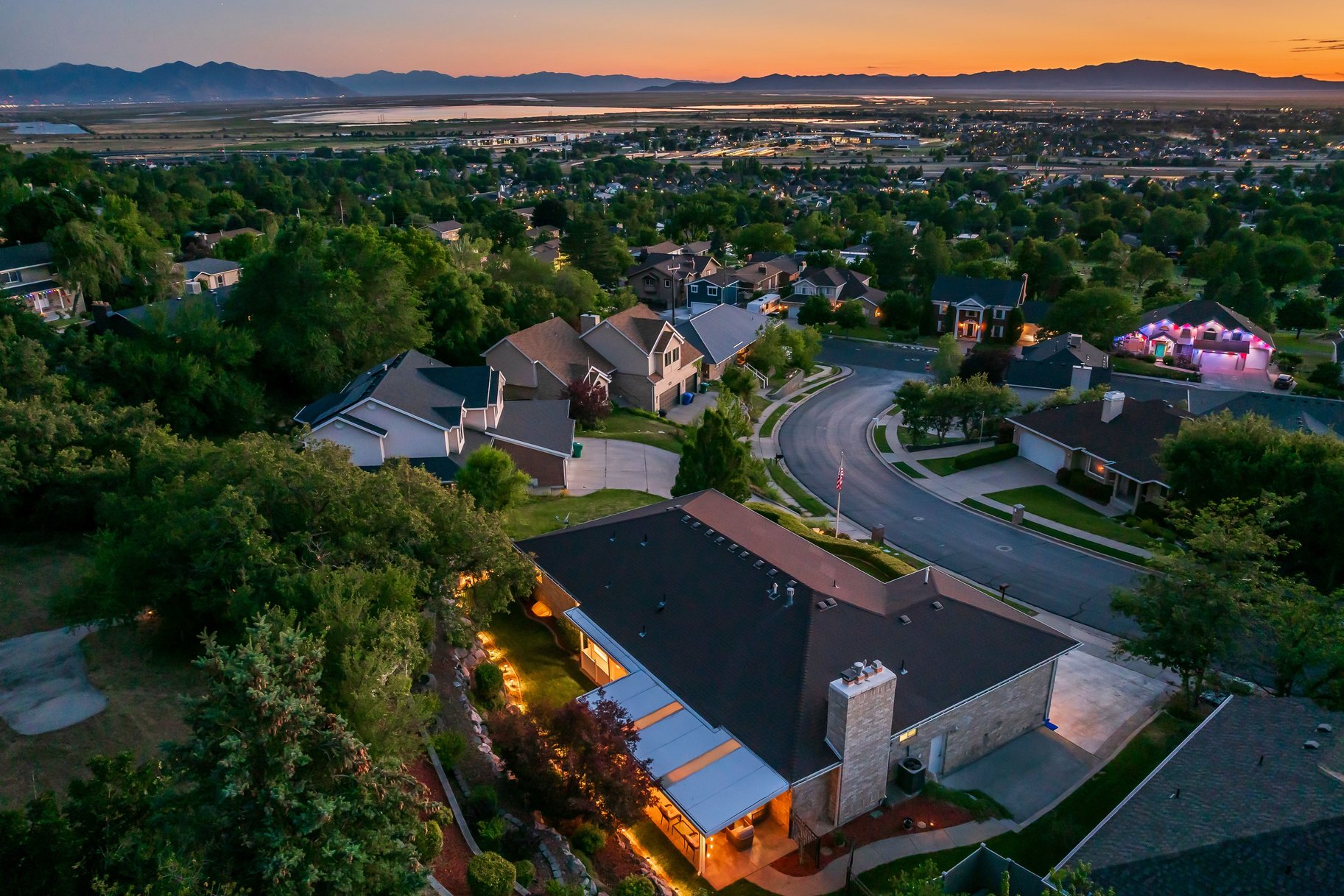  Farmington Rambler on Private Half-Acre with Incredible Views - 物件實景