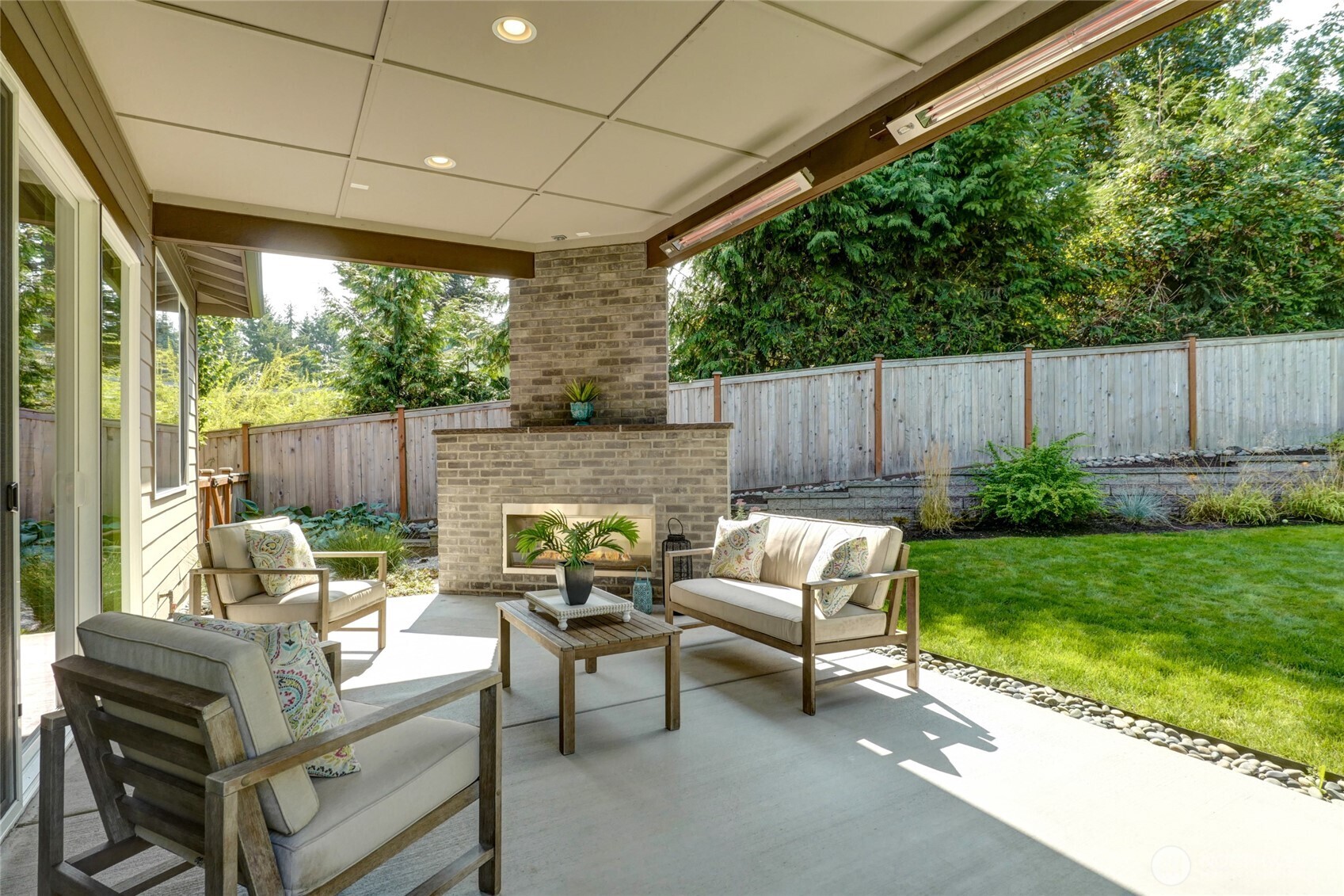 Bothell, Washington, 98021, United States, 5 Bedrooms Bedrooms, ,3 BathroomsBathrooms,Residential,For Sale,1949768