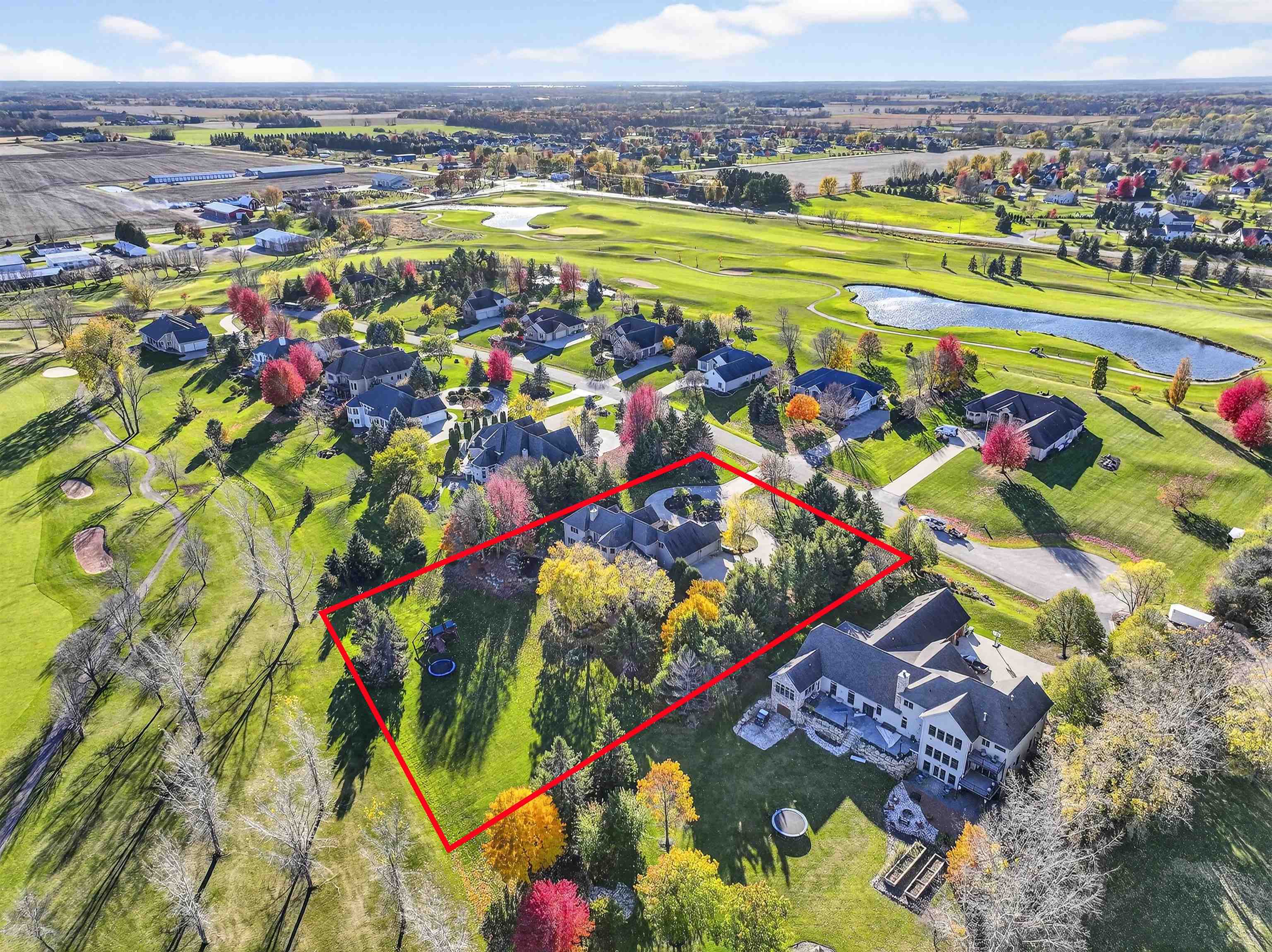 NEENAH, Wisconsin, 54956, United States, 5 Bedrooms Bedrooms, ,6 BathroomsBathrooms,Residential,For Sale,1992991