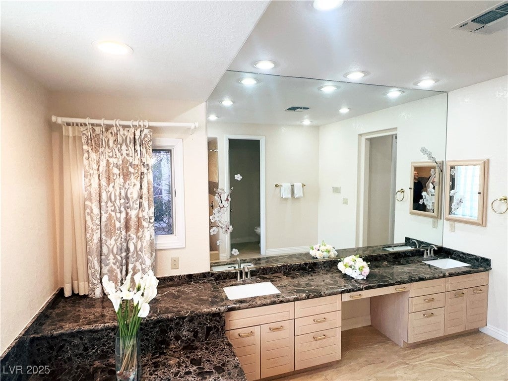 Las Vegas, Nevada, 89113, United States, 3 Bedrooms Bedrooms, ,3 BathroomsBathrooms,Residential,For Sale,2005645