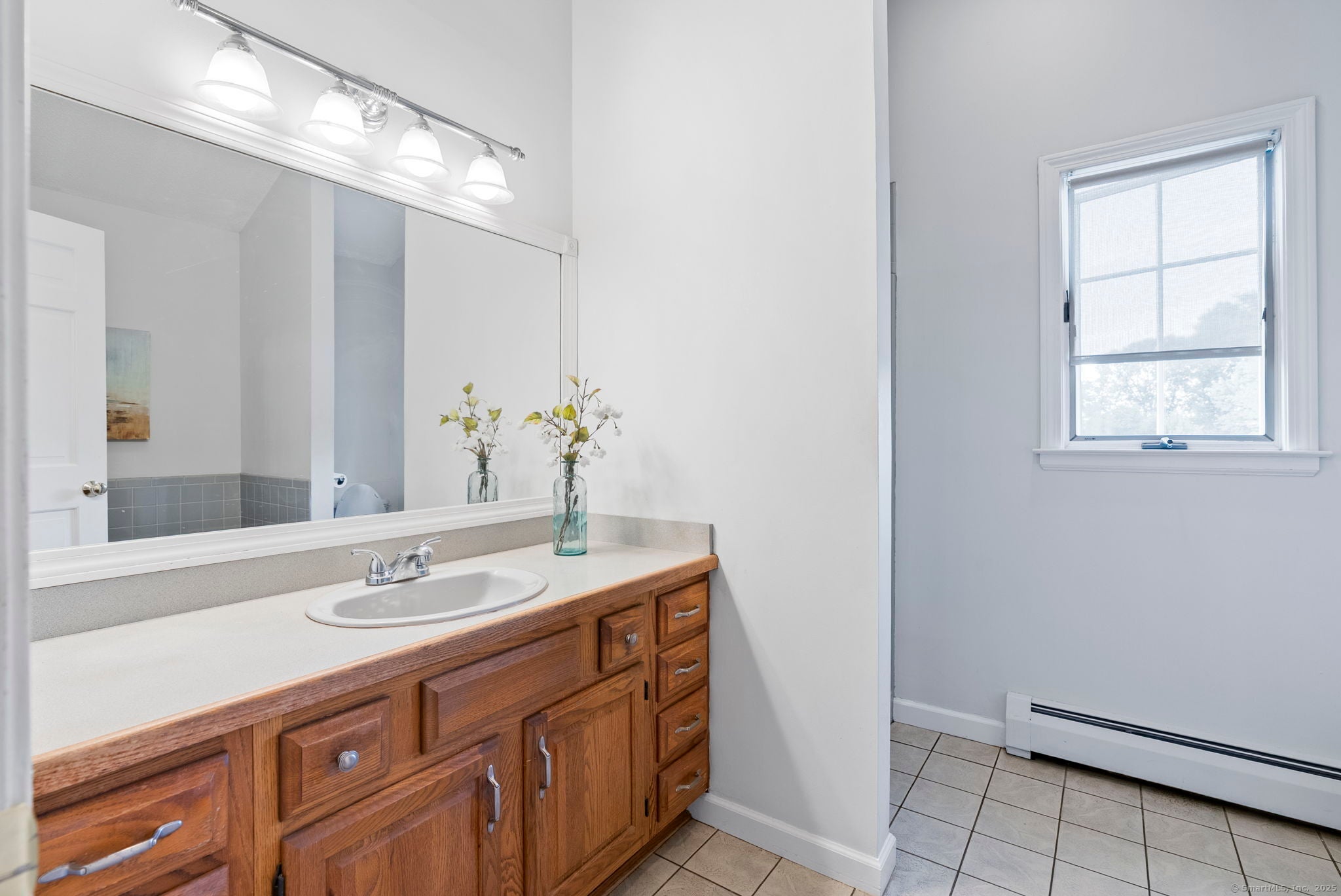 Rocky Hill, Connecticut, 06067, United States, 3 Bedrooms Bedrooms, ,3 BathroomsBathrooms,Residential,For Sale,1944890